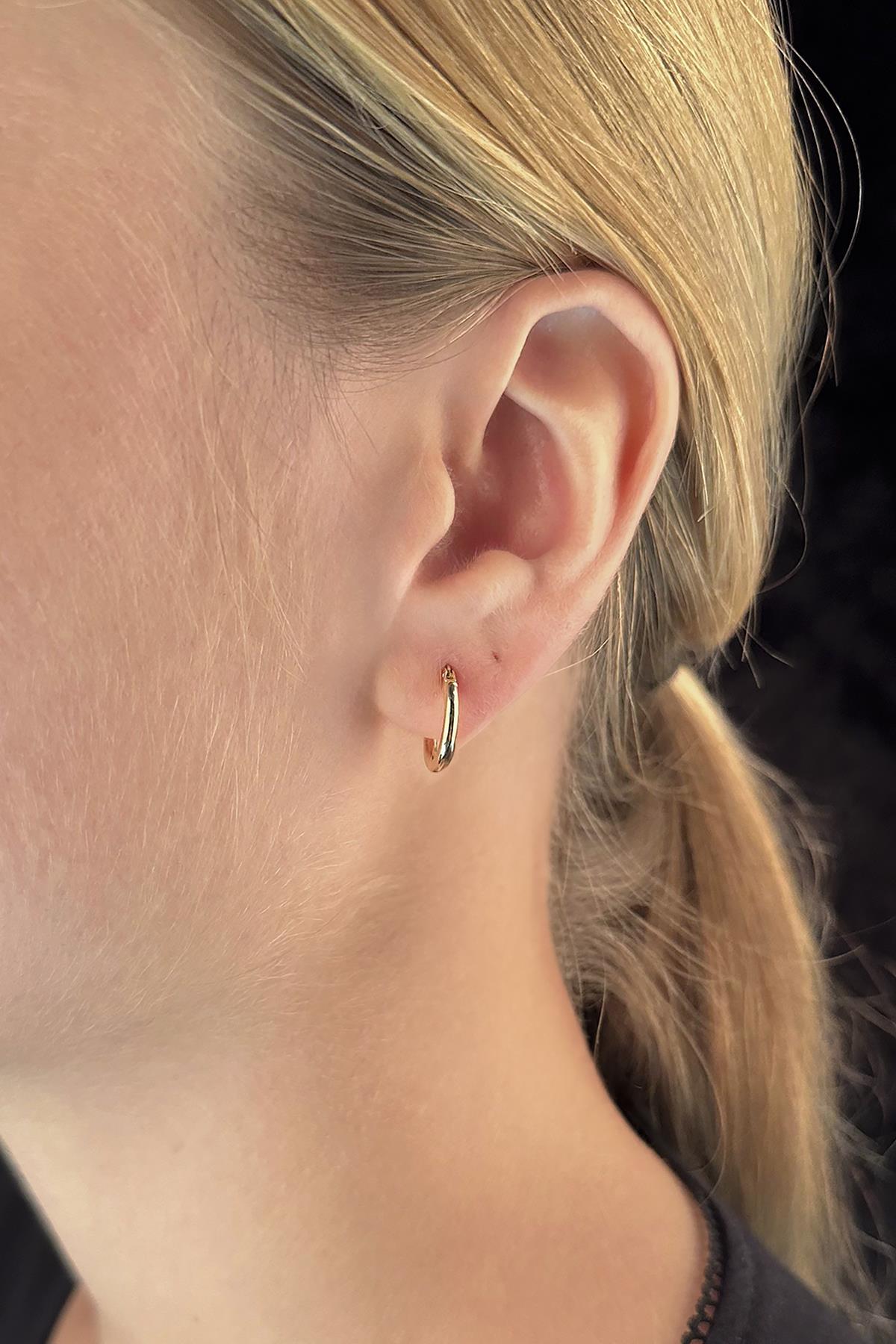 14K Gold Thin Chunky Tube Earrings
