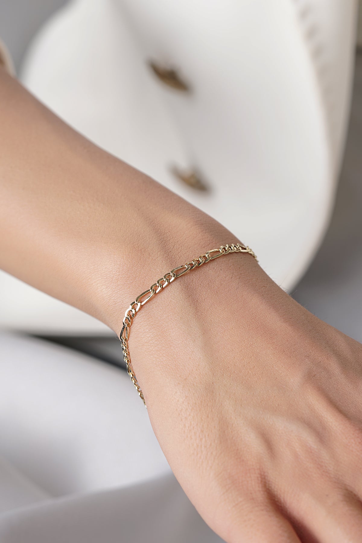 14K Gold Thin Figaro Bracelet