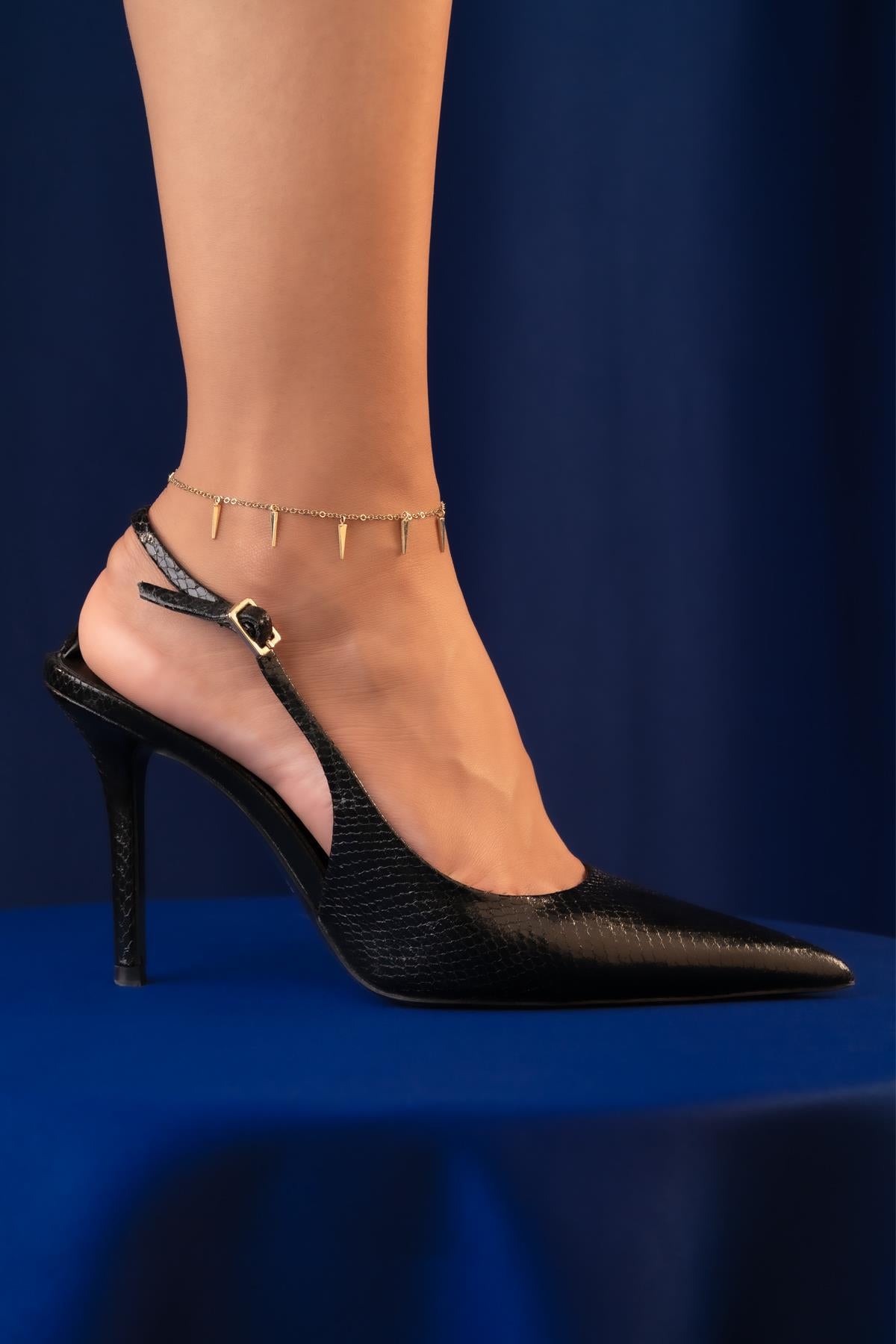 14K Gold Triangle Drop on Hoop Chain Anklet