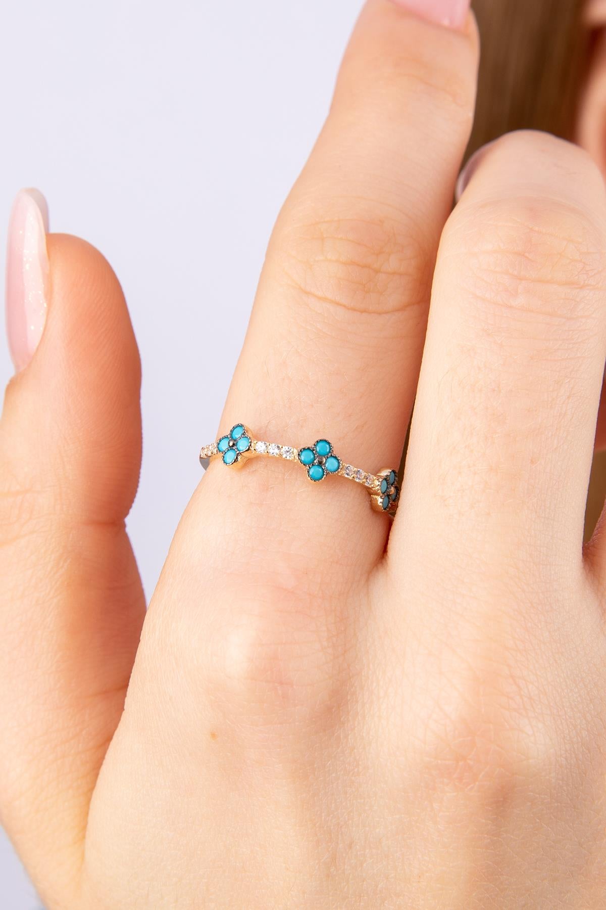14K Gold Turquoise Stone Daisy Ring