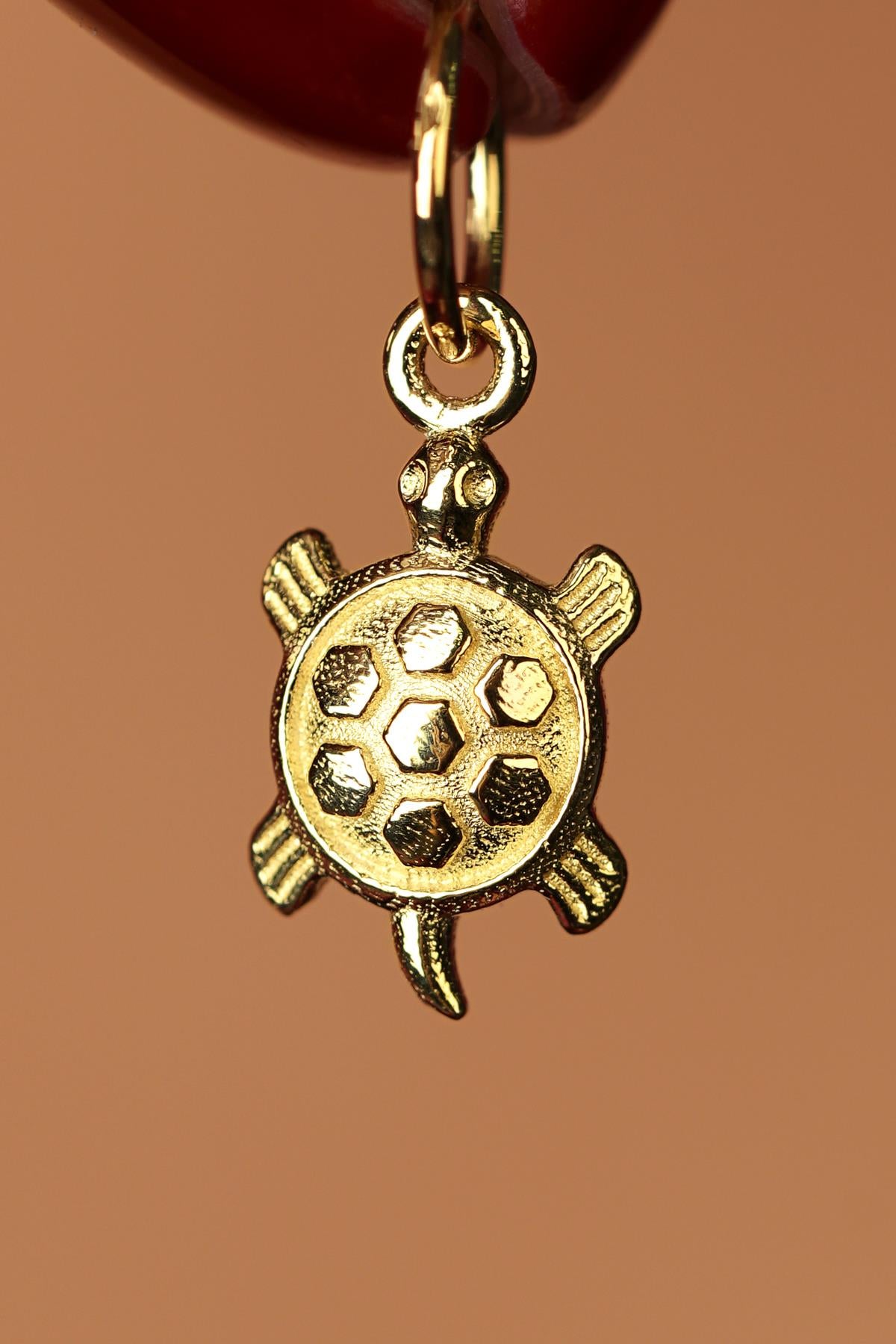 14K Gold Turtle Pendant