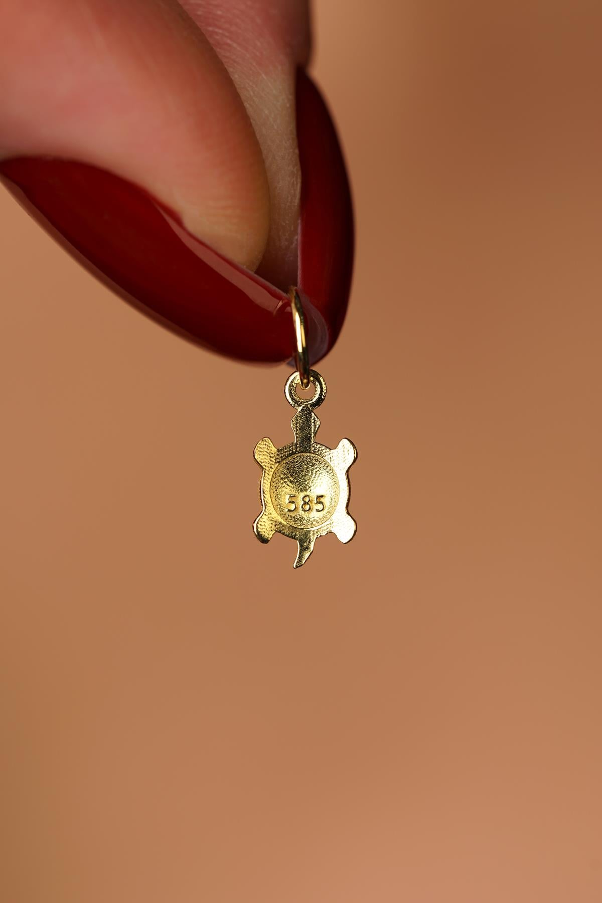 14K Gold Turtle Pendant