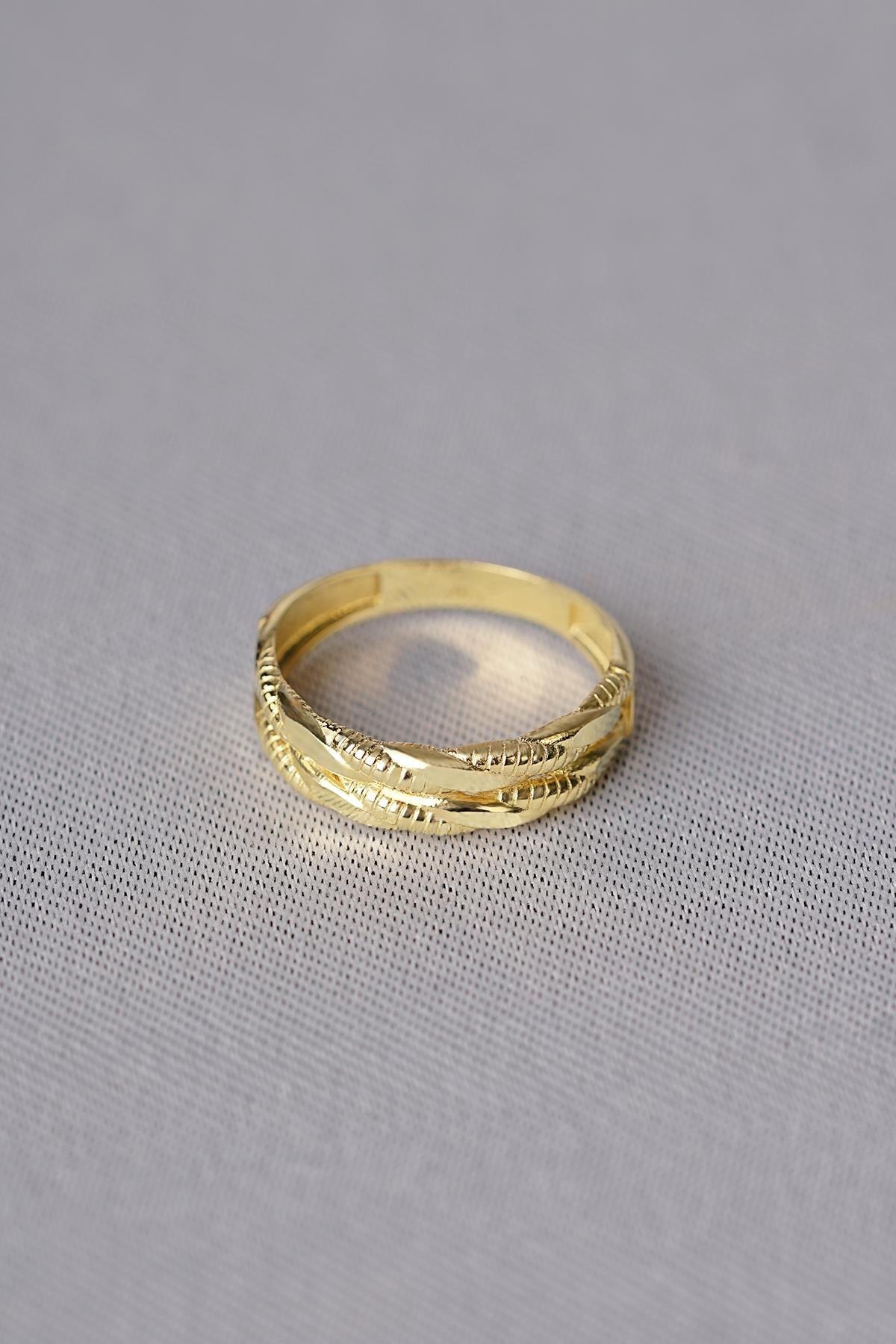 14K Gold Twisted Rope Band Ring