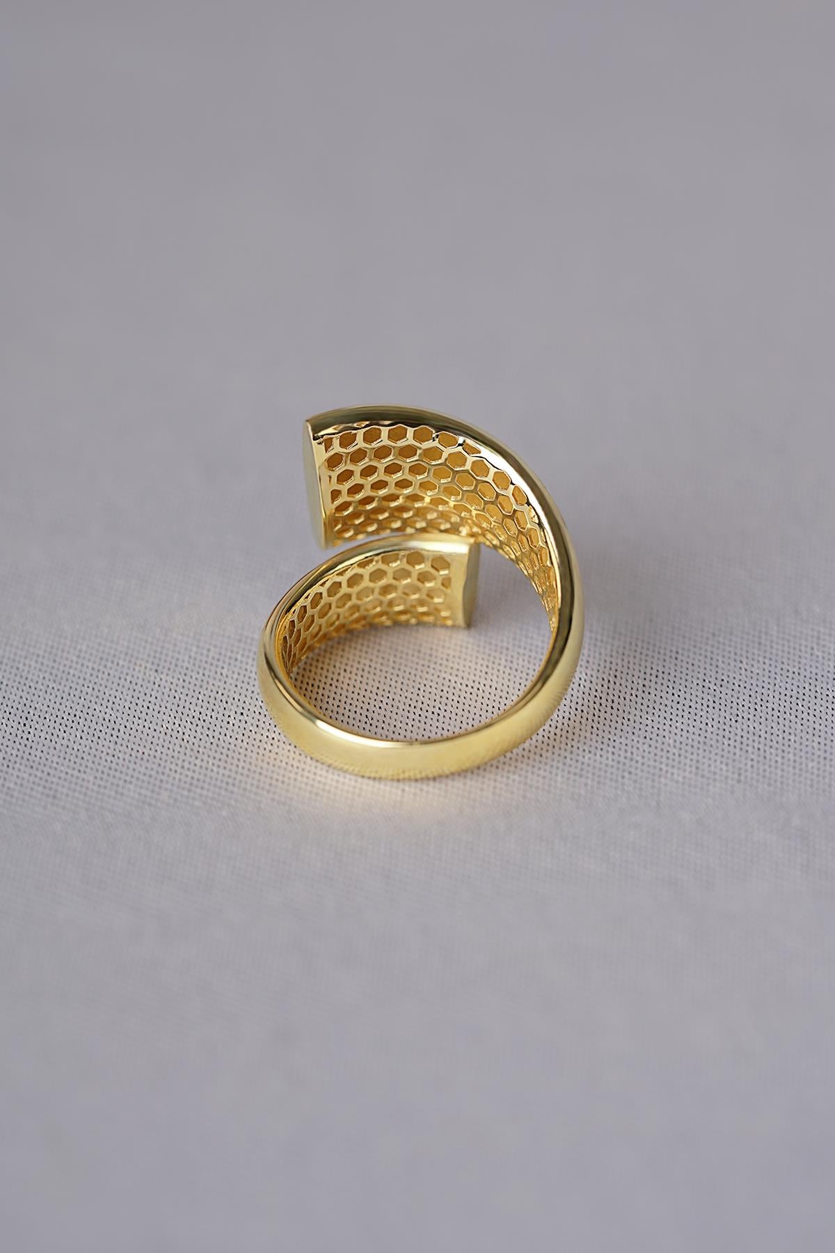 14K Gold Ulyana Designer Band Ring