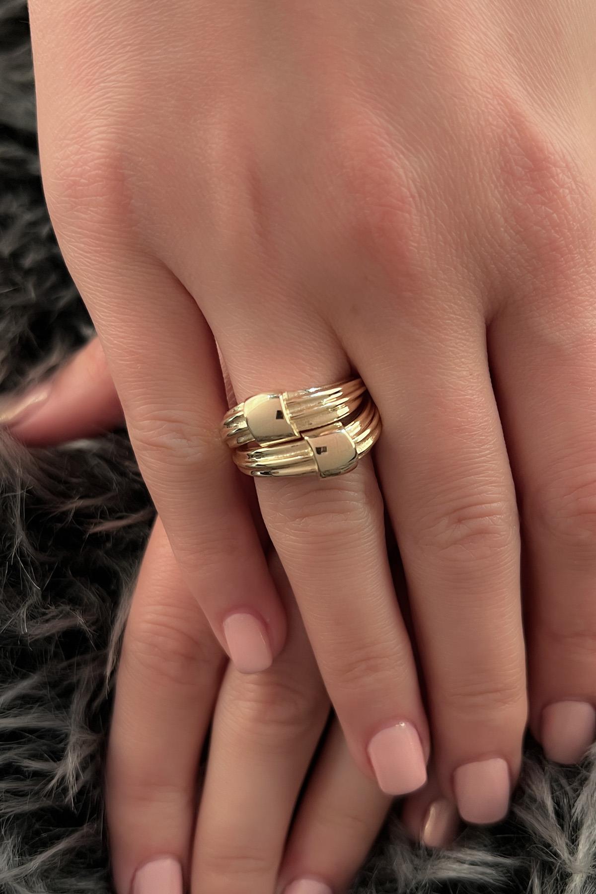 14K Gold Valvetta Ring