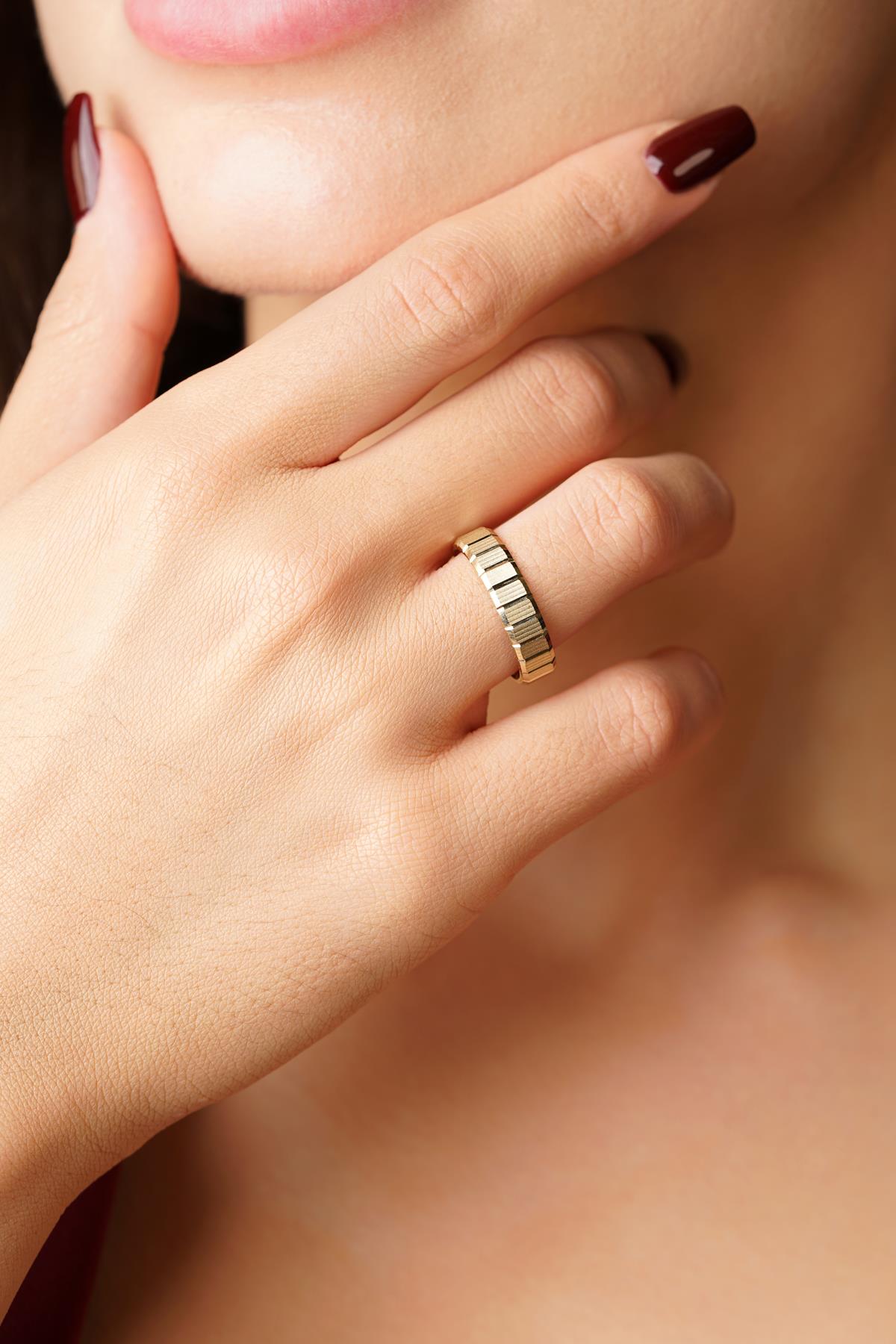 14K Gold Vera Wedding Band