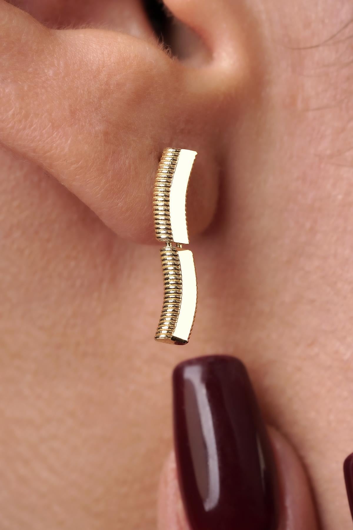 14K Gold Wavy Ajda Earrings