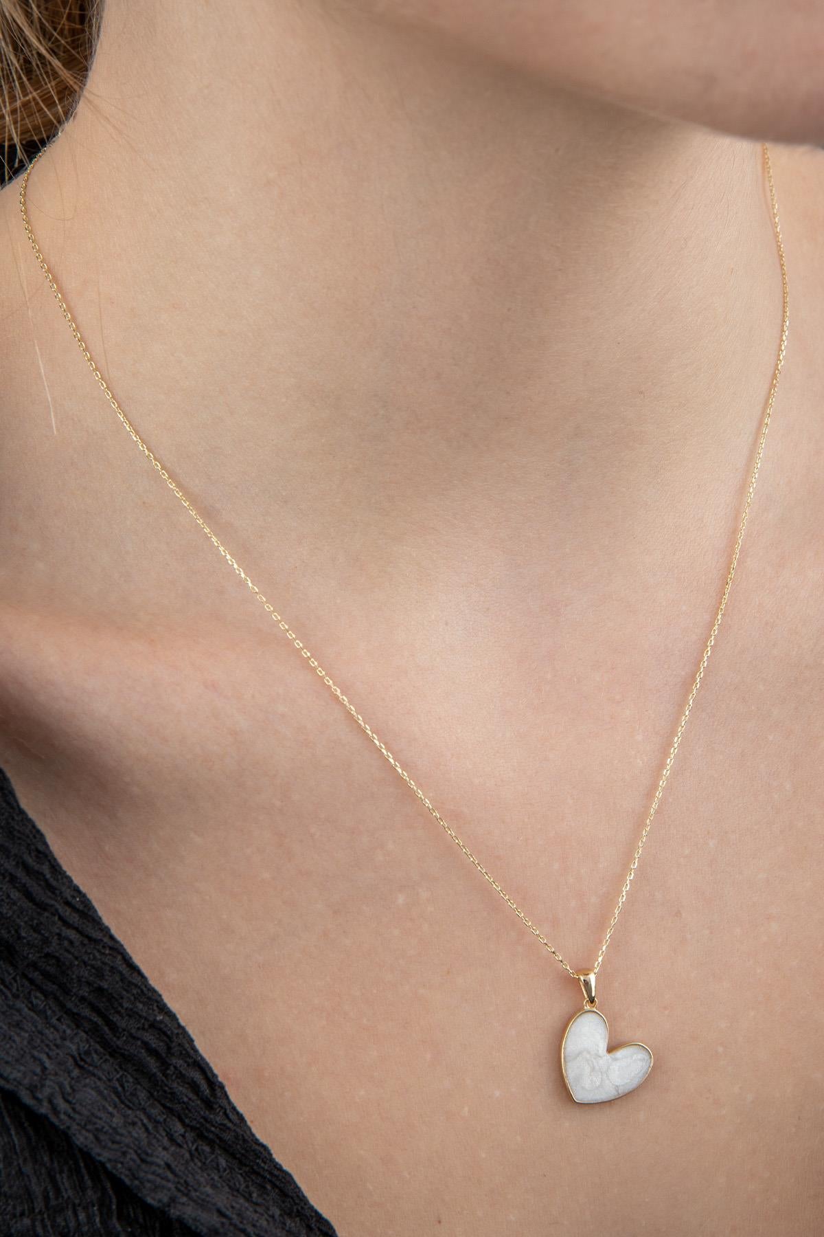 14K Gold White Enamel Heart Shape Necklace