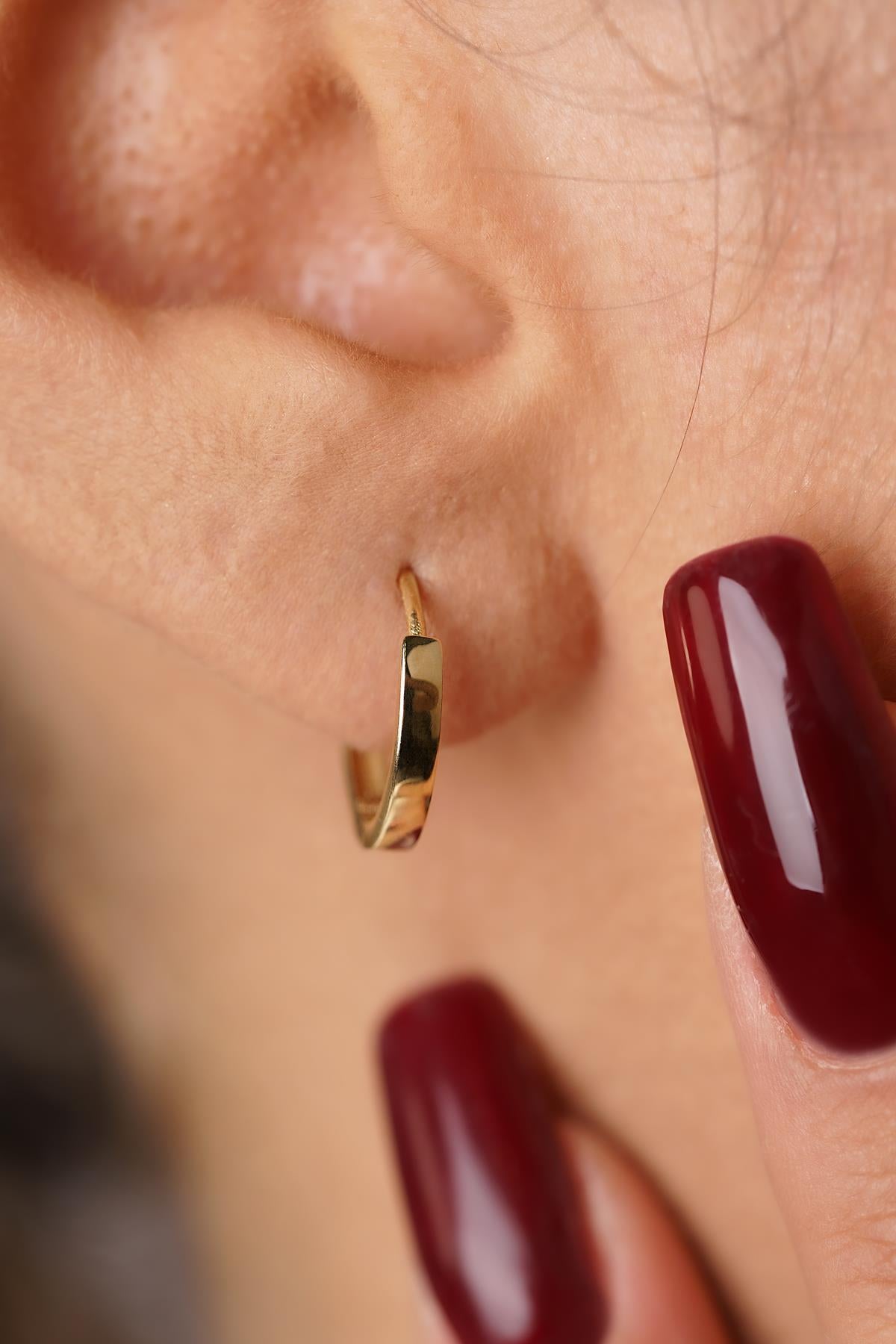 14K Solid Gold Classic Smooth Hoops