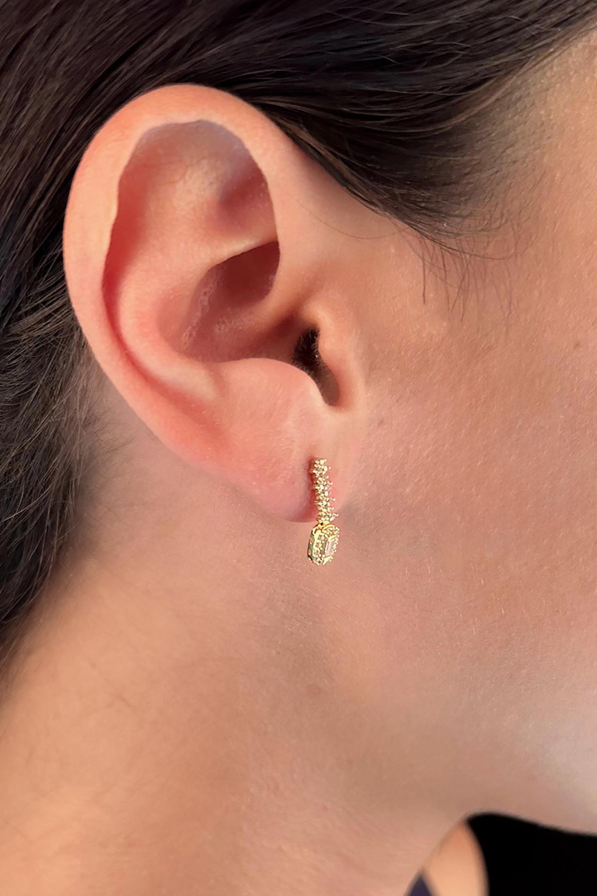 14K Yellow Gold Baguette Drop Stud Earrings
