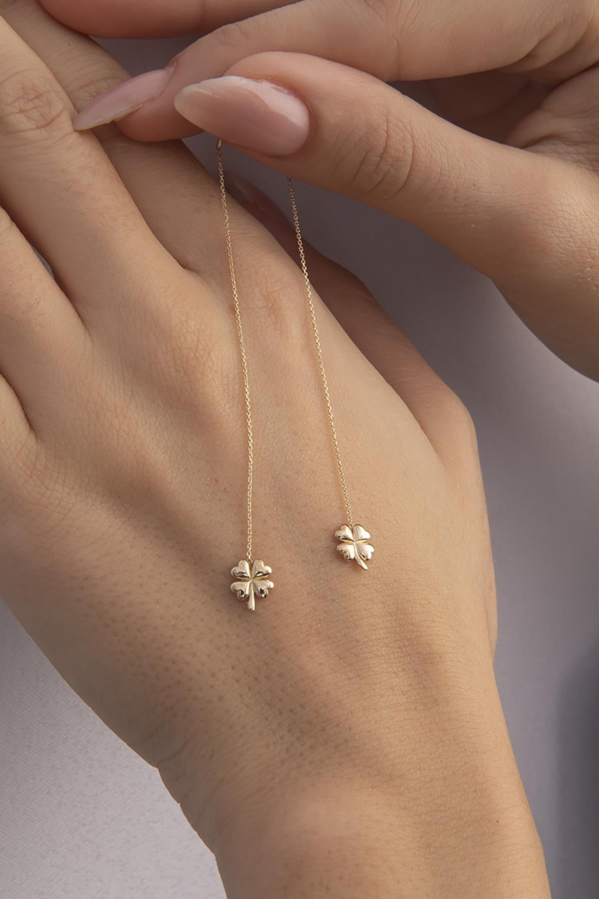 14K Gold Fine Chain Clover Dangle Stud Earrings