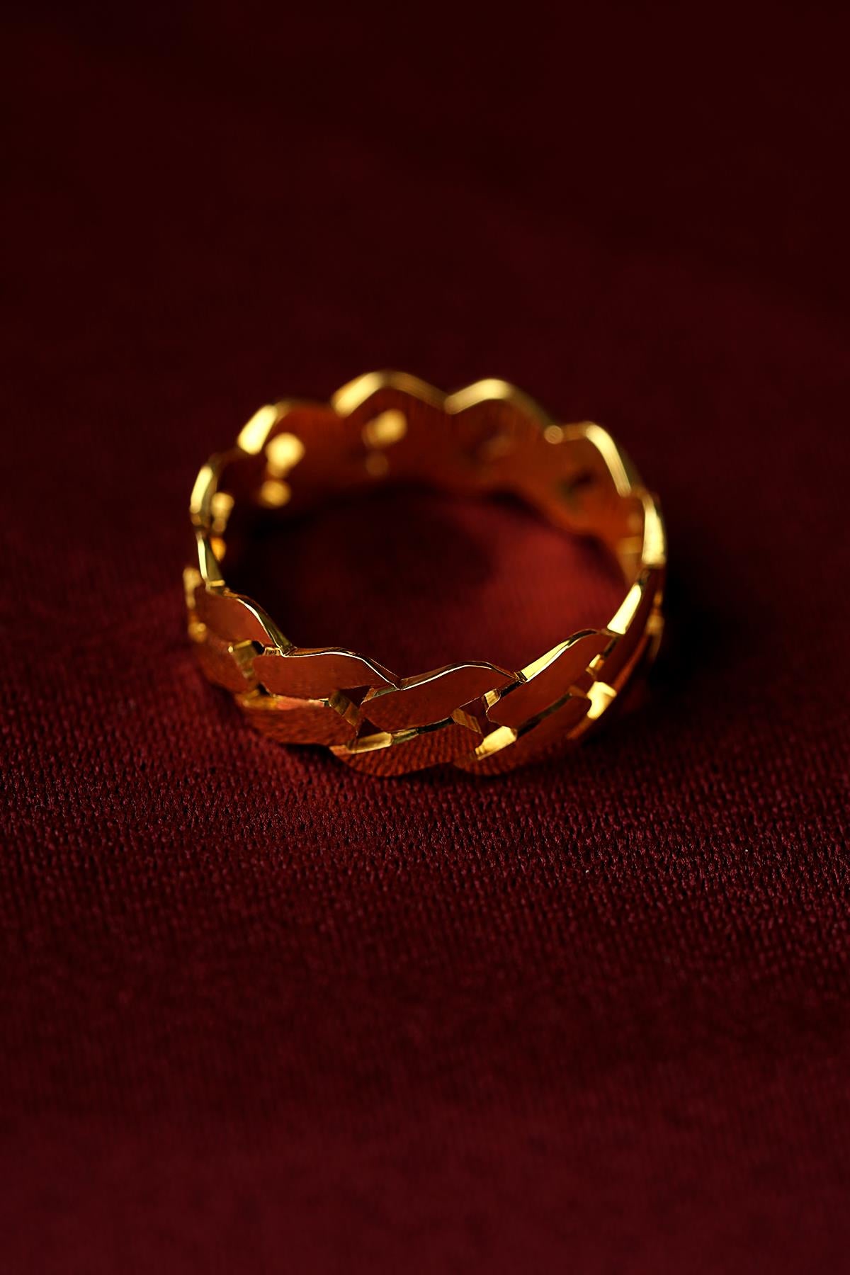 22K-Look 14K Solid Gold Gurmet Wedding Band