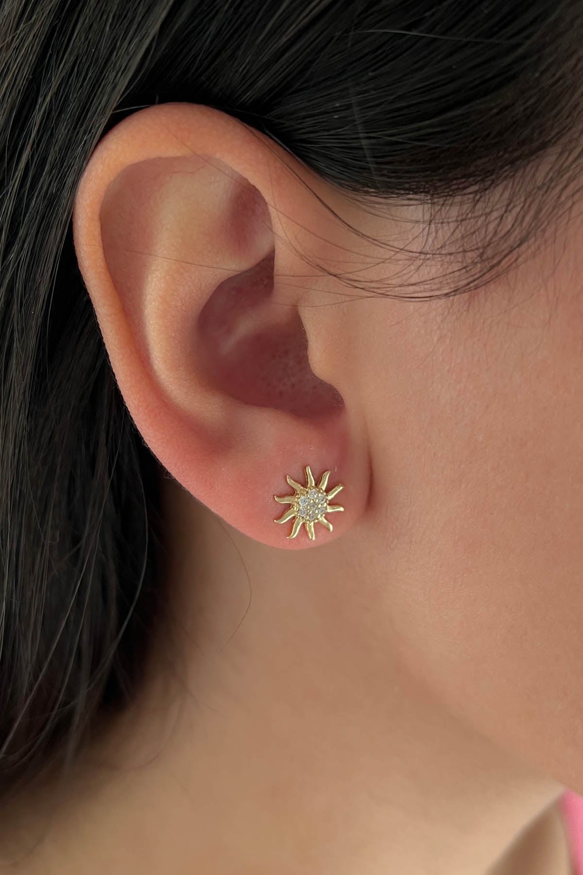14K Gold Sun Shape Stud Earrings