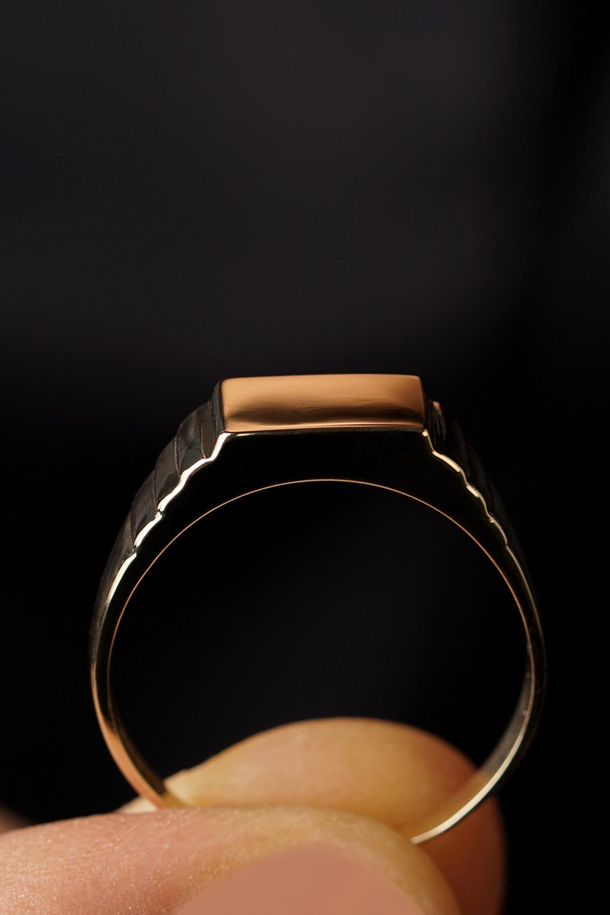 Men's 14K Gold Beveled Signet Ring