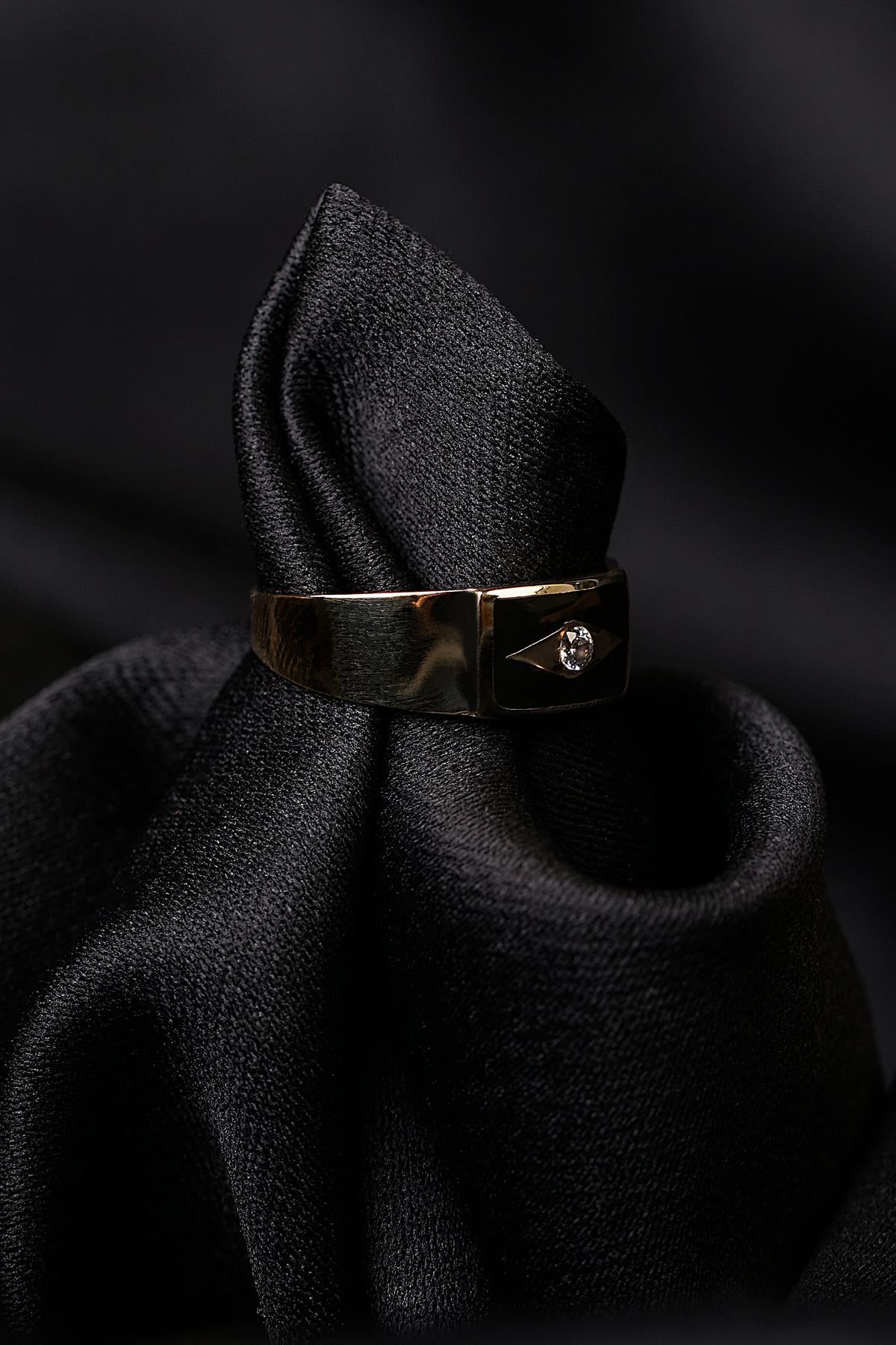 Men's 14K Gold Black Enamel Signet Ring