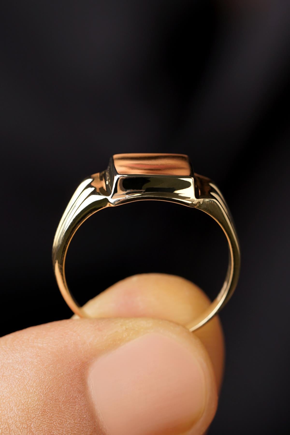 Men's 14K Gold Classic Square Signet Ring