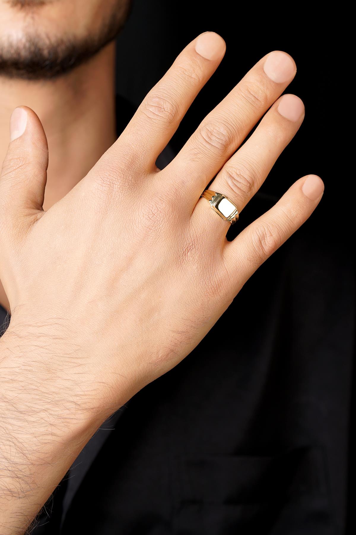 Men's 14K Gold Classic Square Signet Ring