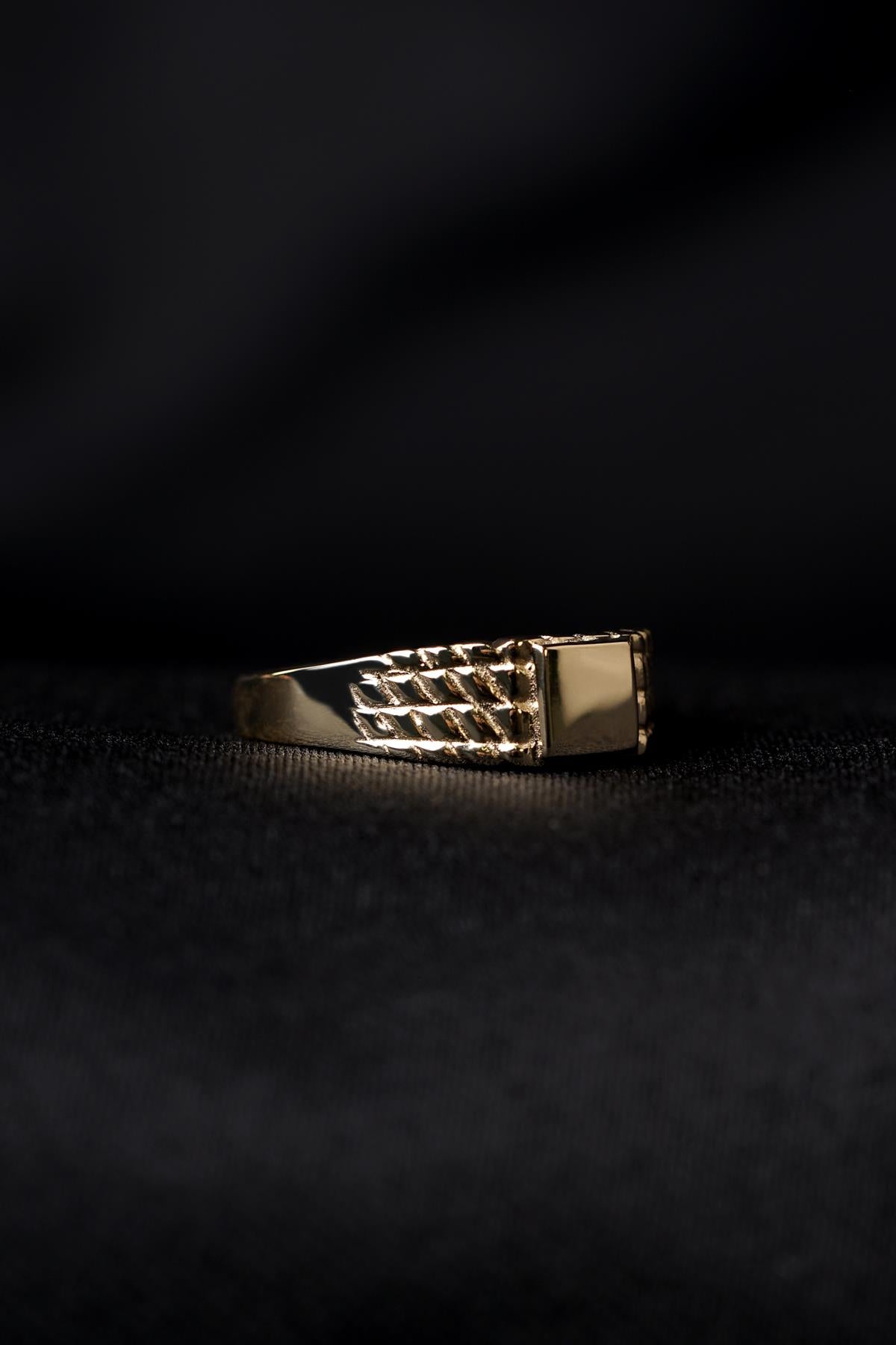 Men's 14K Gold Diamond-Cut Signet Ring