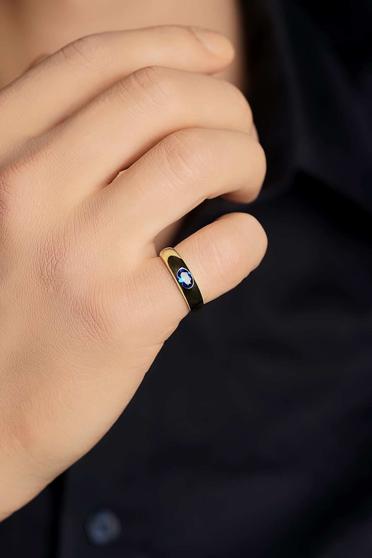 Men's 14K Gold Sapphire Signet Ring