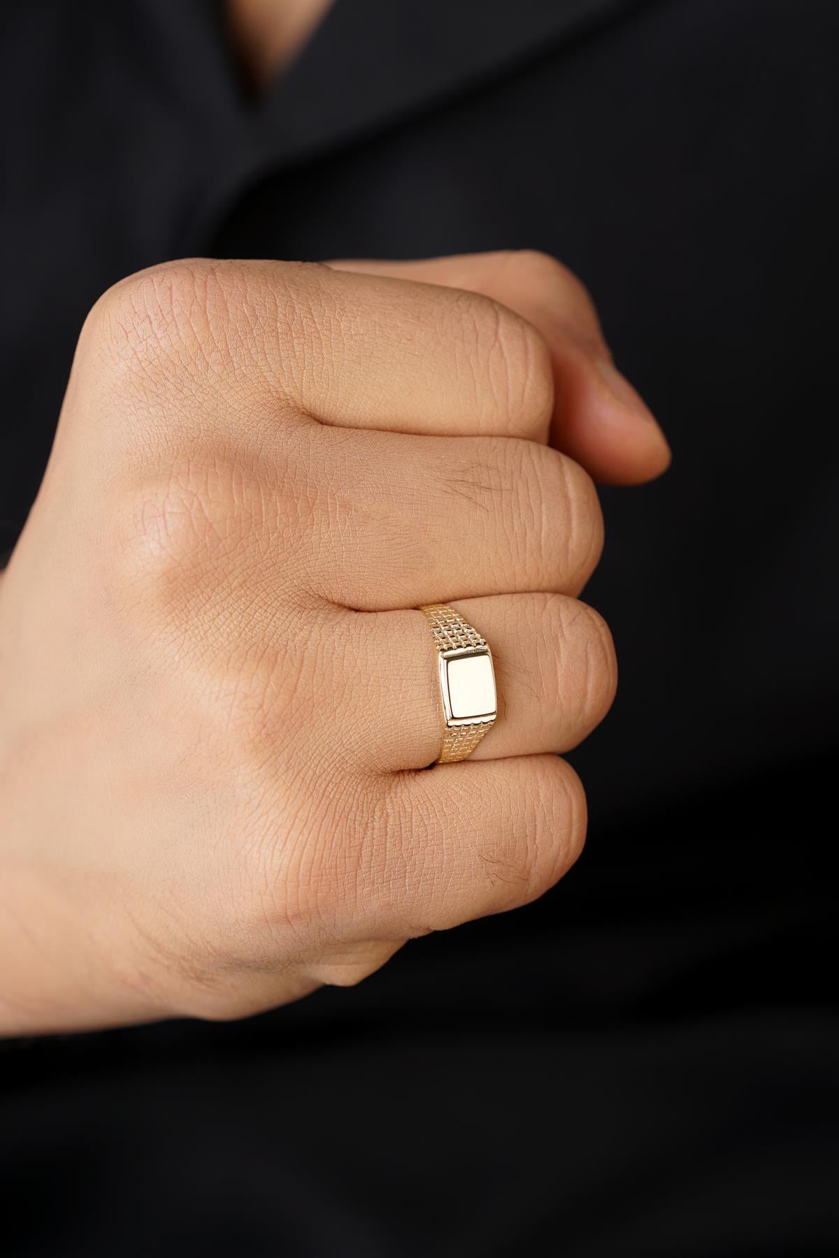 Men's 14K Gold Textured Cube Signet Ring