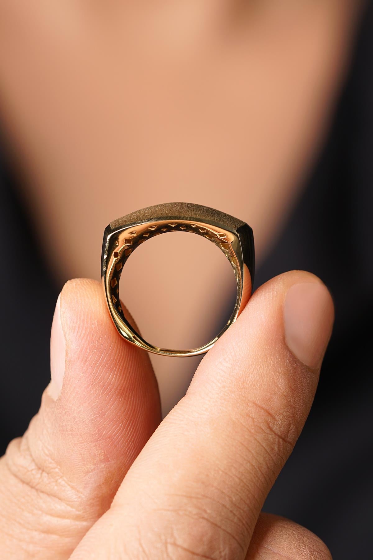 Men's 14K Solid Gold Vita Signet Band