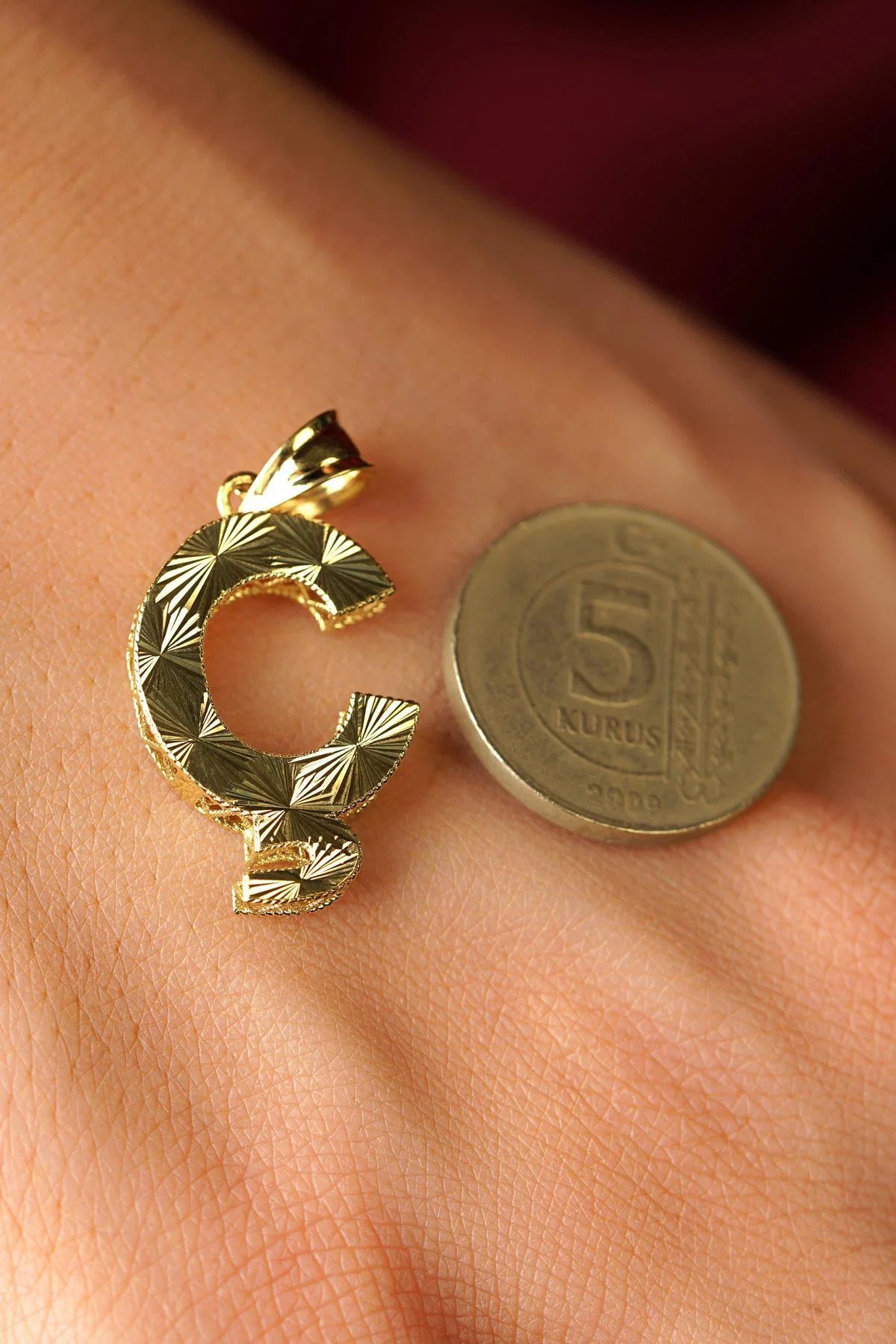 14K Solid Gold Ç Letter Mini Shine Pendant