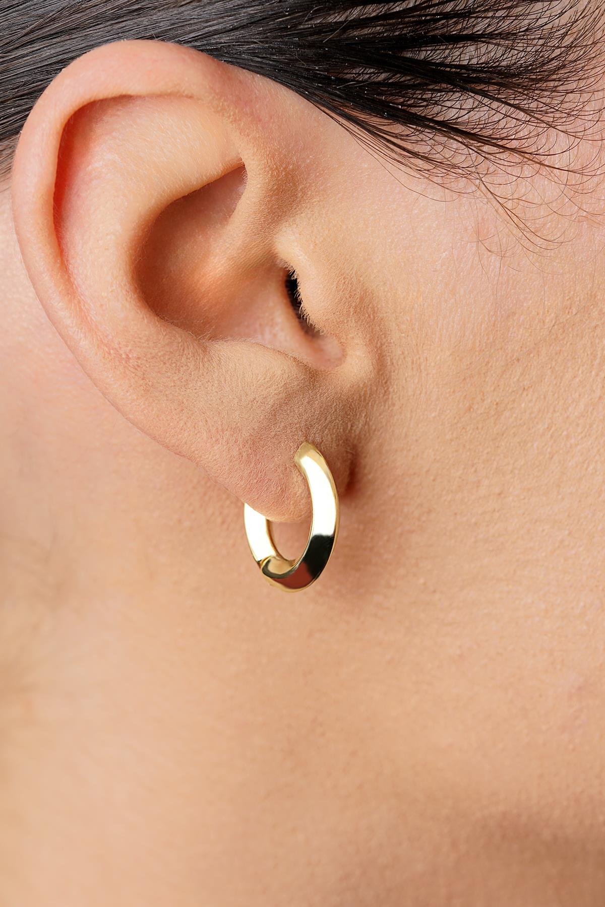 14 K Gold Symmetrical Cut Small Hoop Earrings