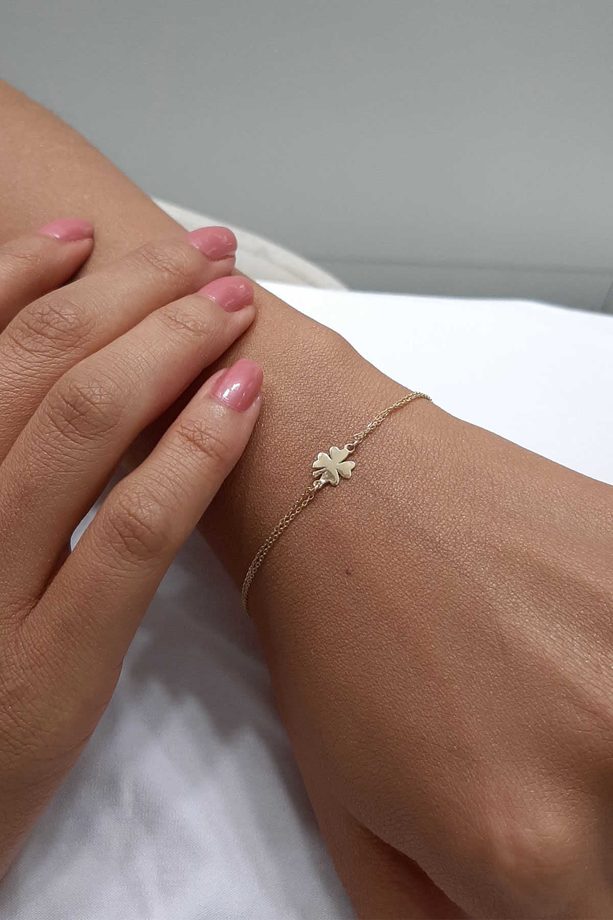 14K Gold 4 Leaf Clover Shaped Bracelet