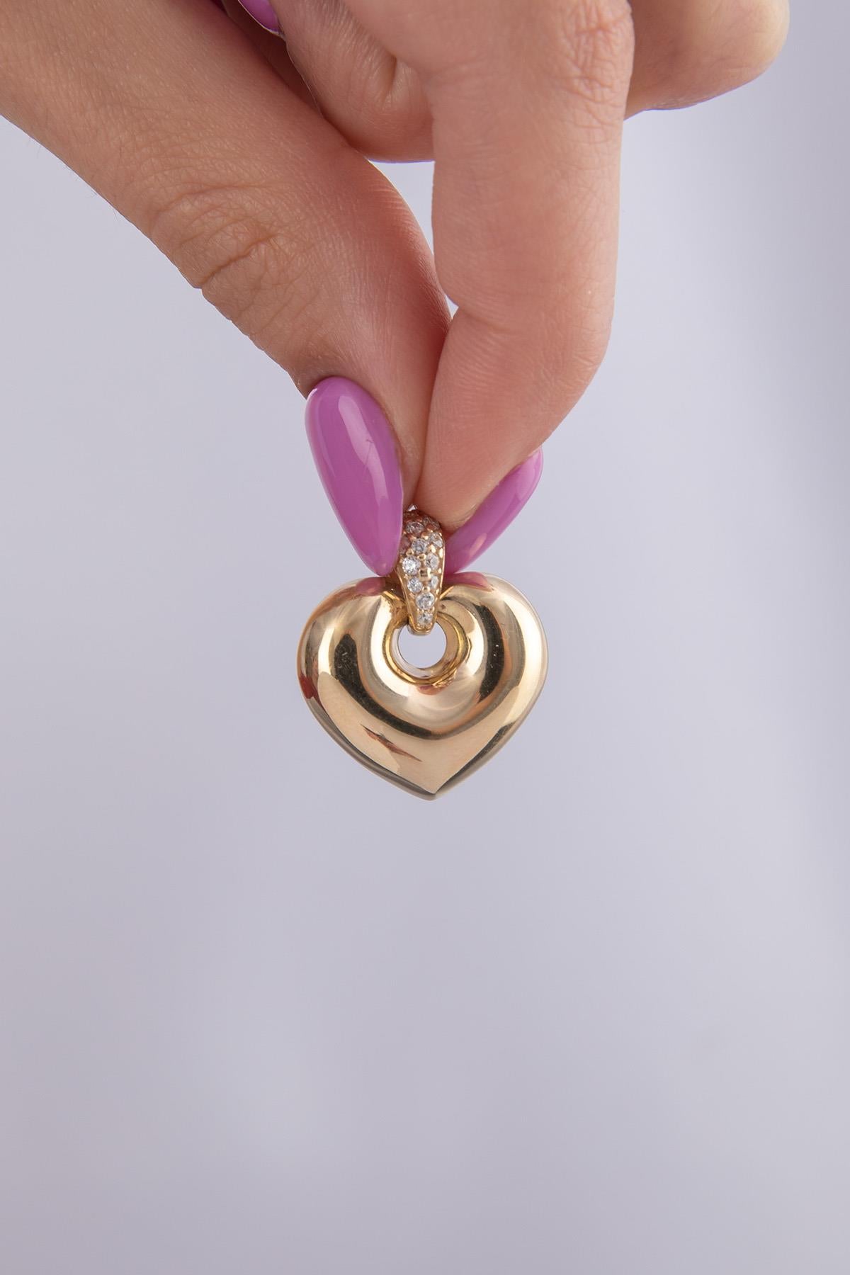 14K Gold Alluring Heart Pendant