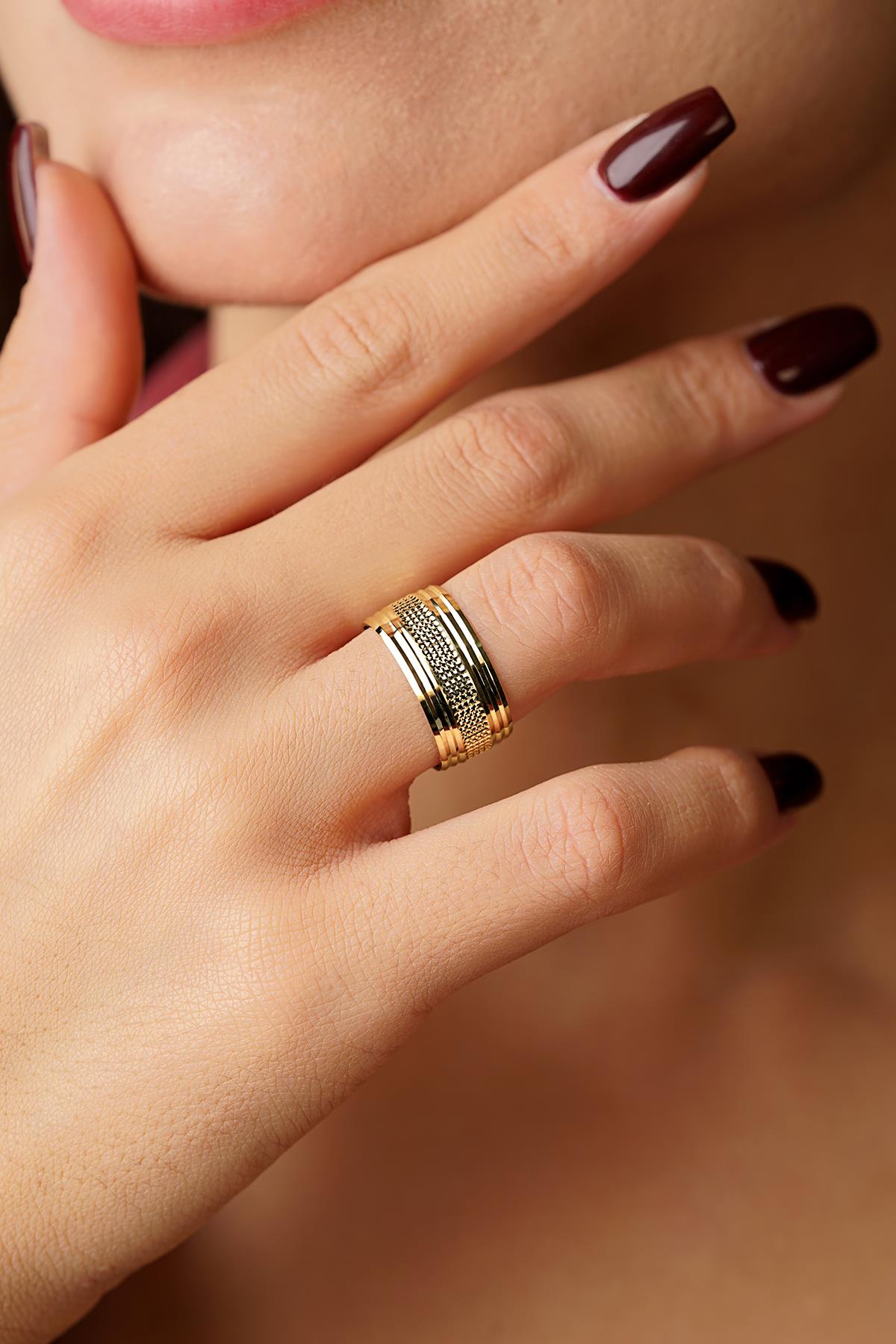 14K Gold Amaretti Wedding Band