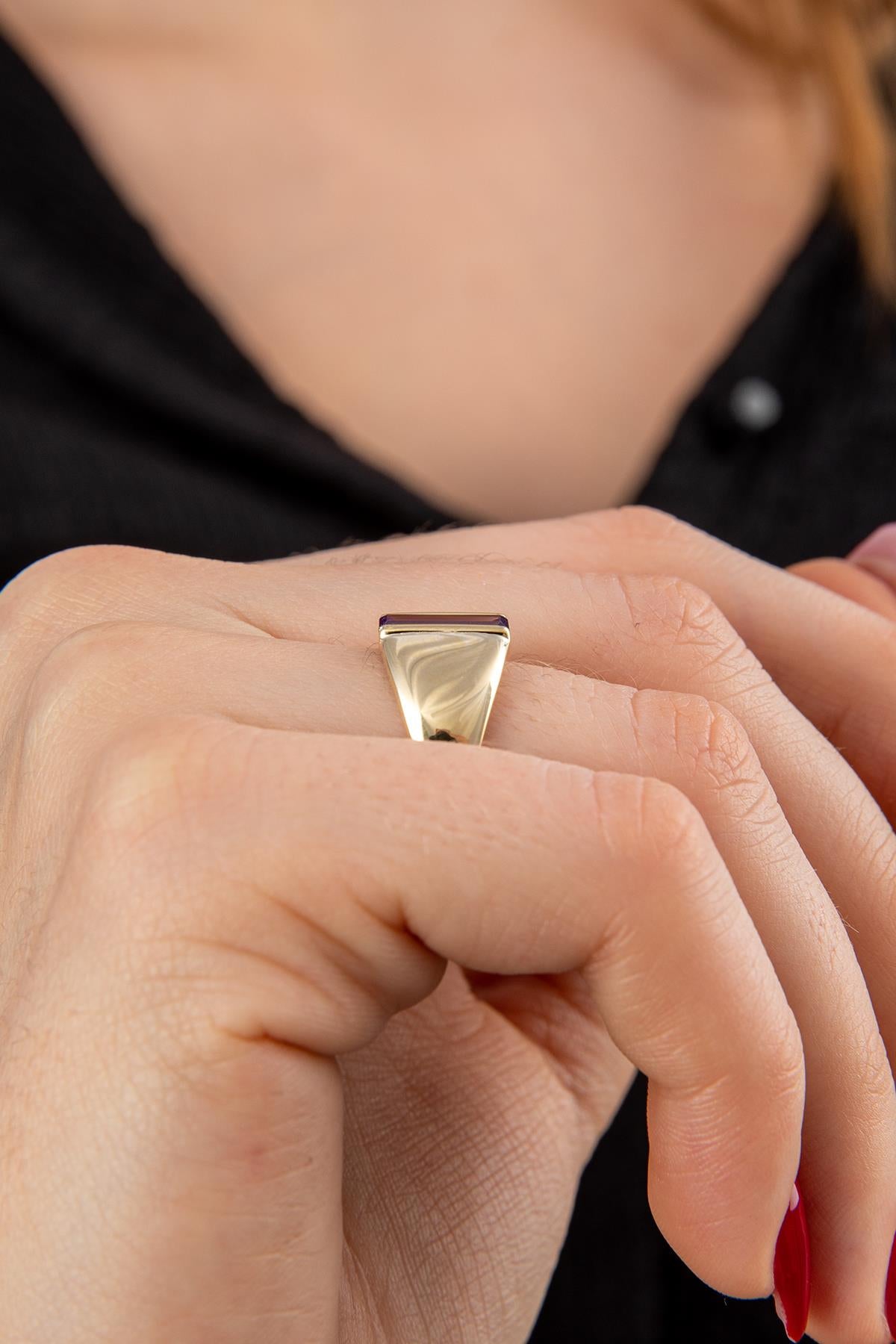 14K Gold Amethyst Bar Ring