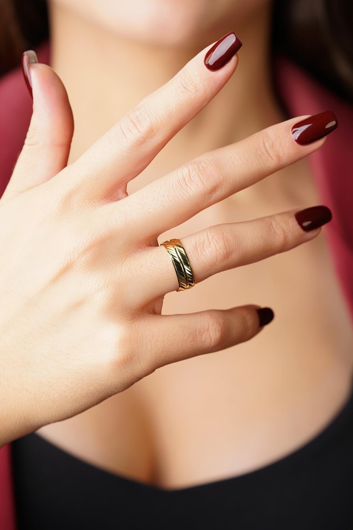 14K Gold Anima Wedding Band