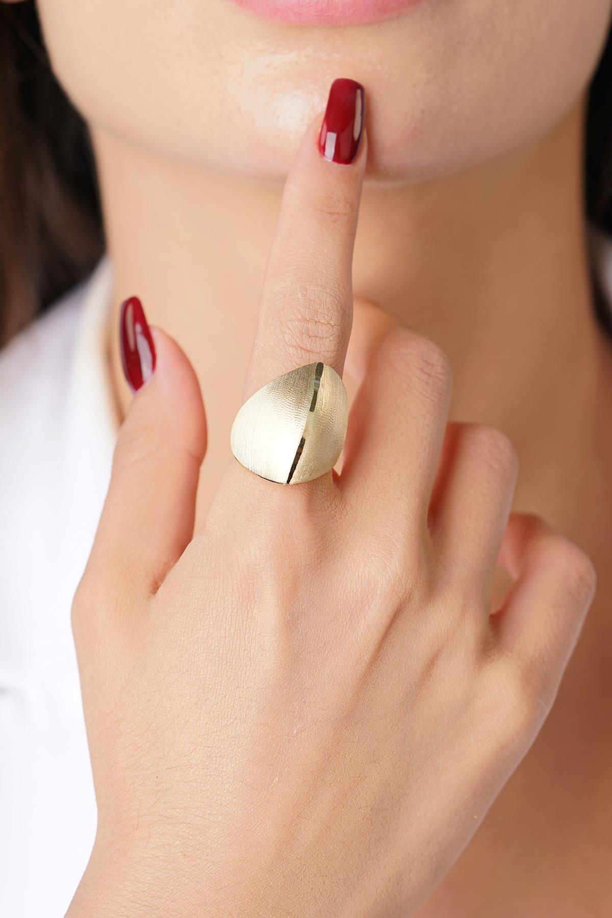 14K Gold Arina Style Gold Band Ring