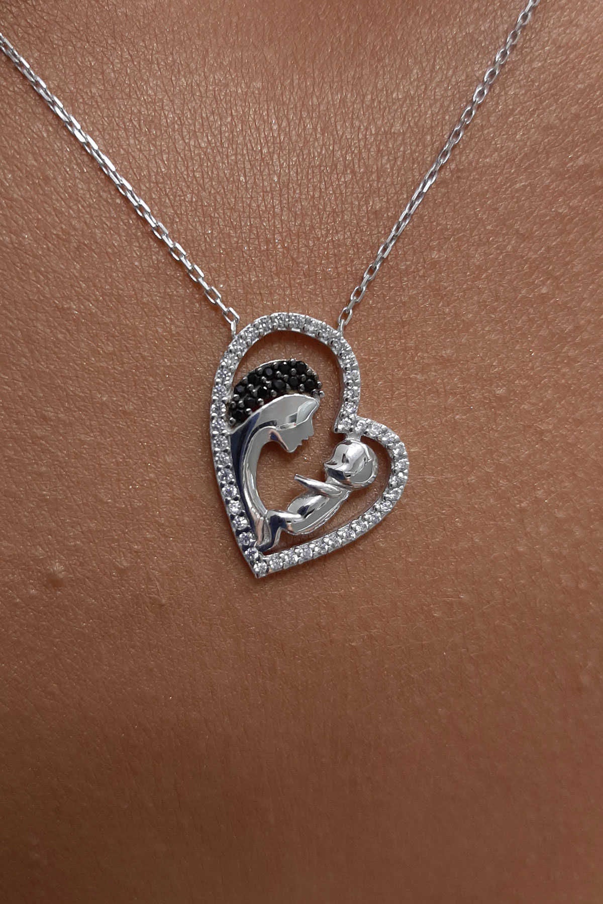 14K Gold Baby Mother Shape Necklace