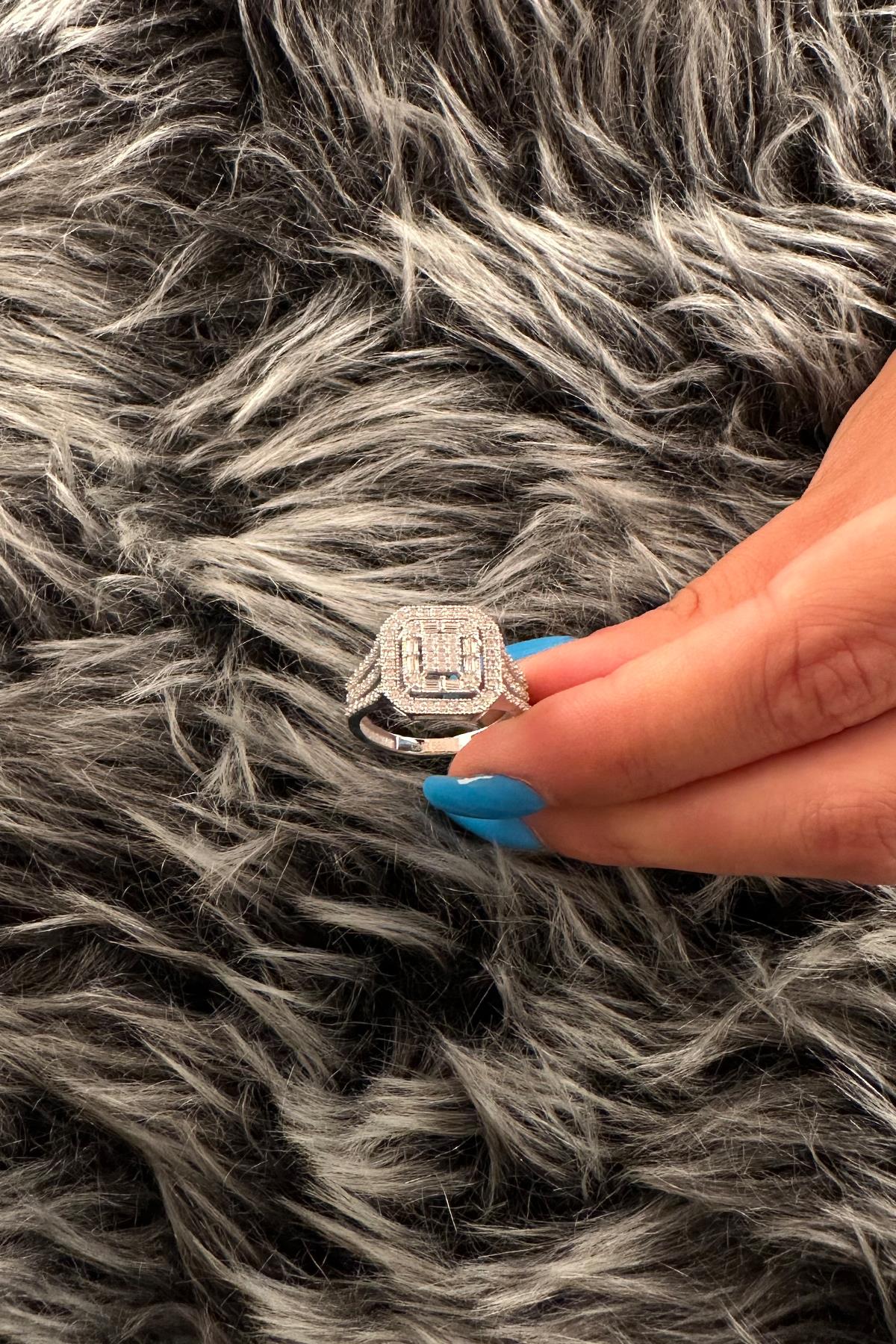 14K Gold Baguette Square Row Ring 2