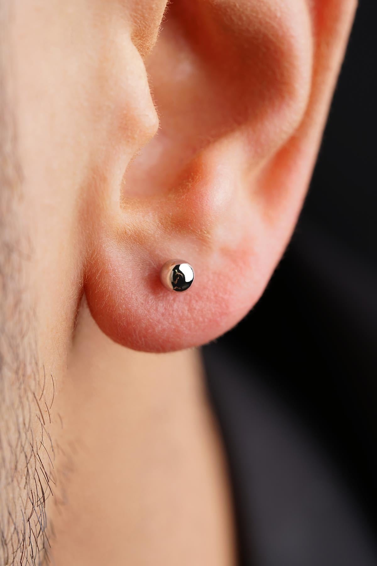 14K Gold Ball Stud Earrings    0.149 inch