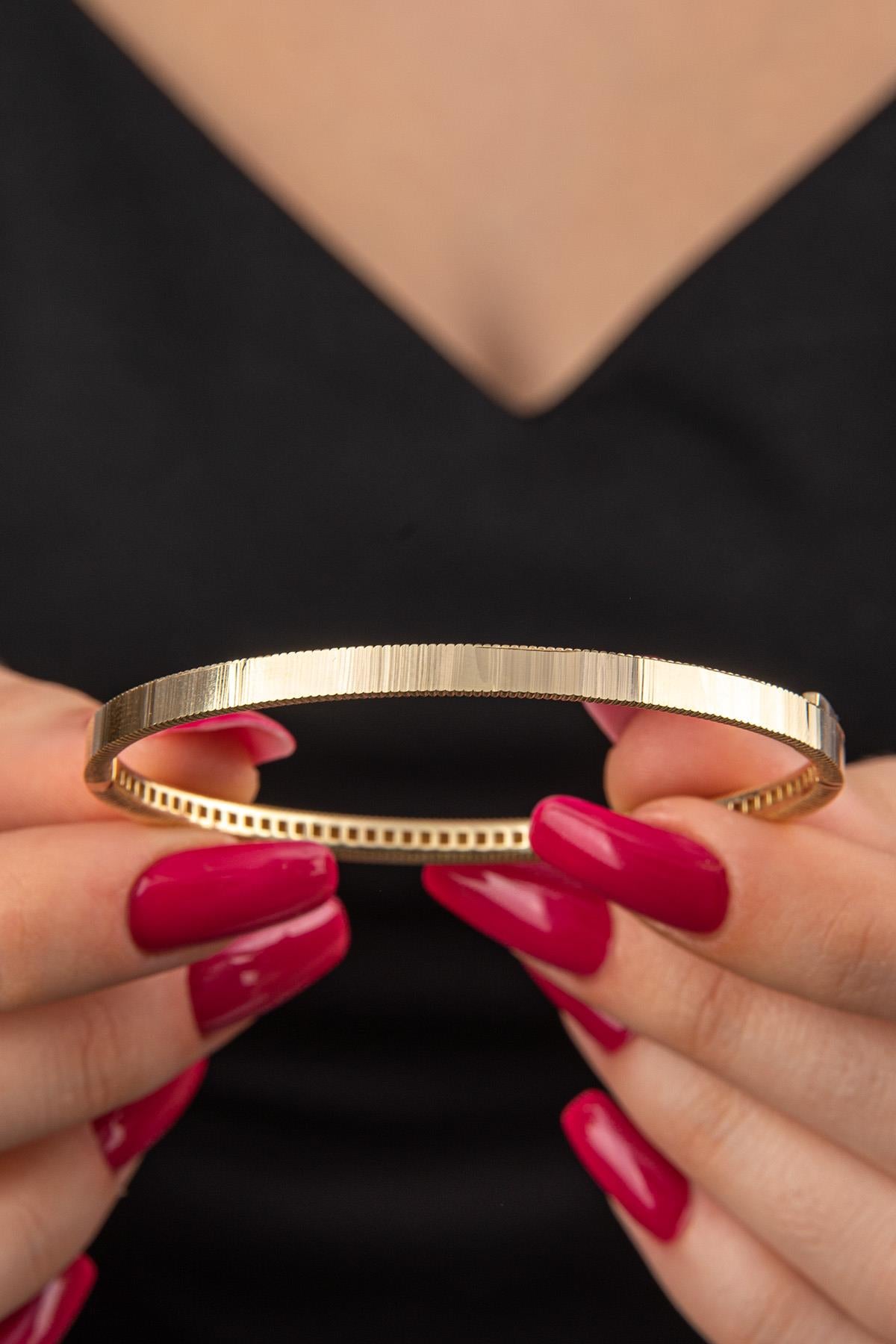 14K Gold Bright Bracelet