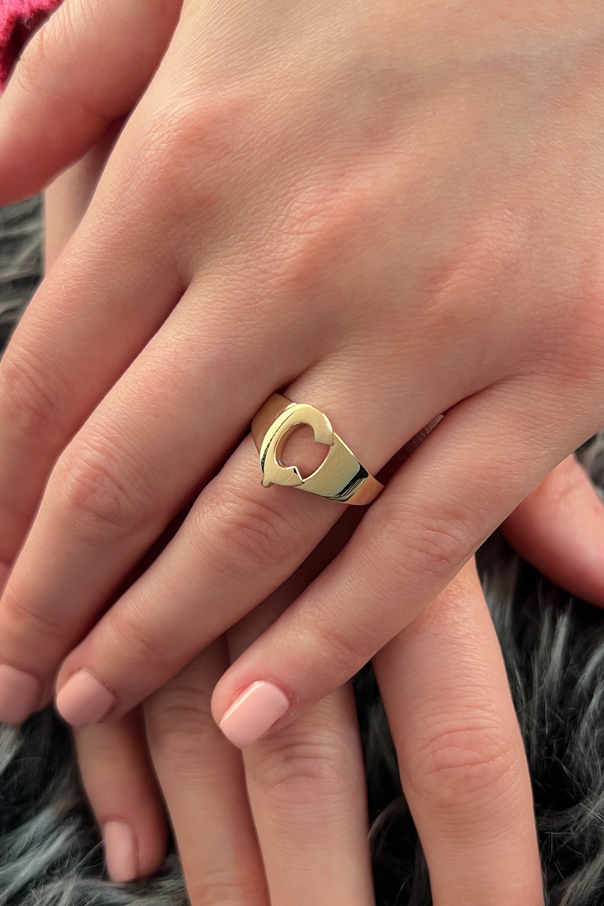 14k Gold Ç Initial Ring