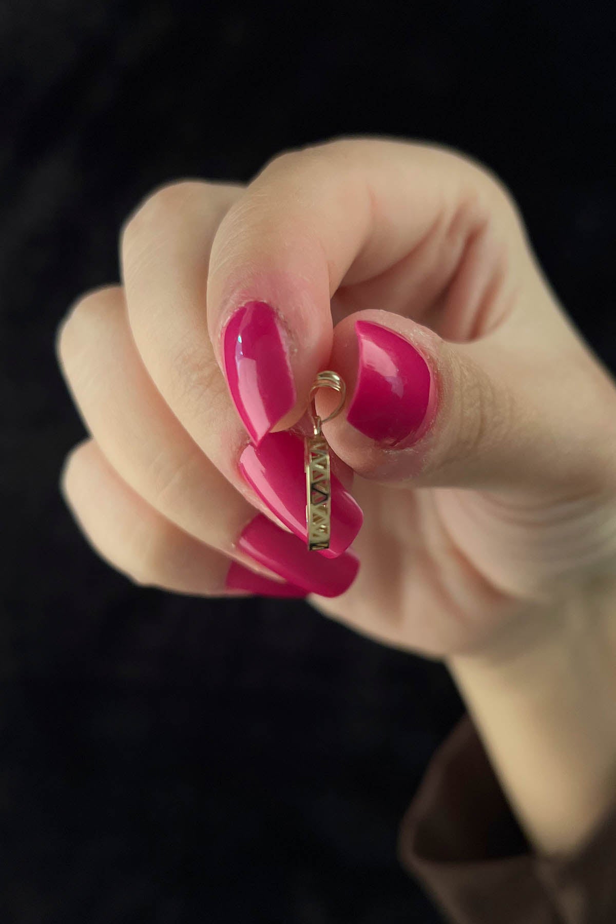 14K Gold C Letter Mini Shine Pendant