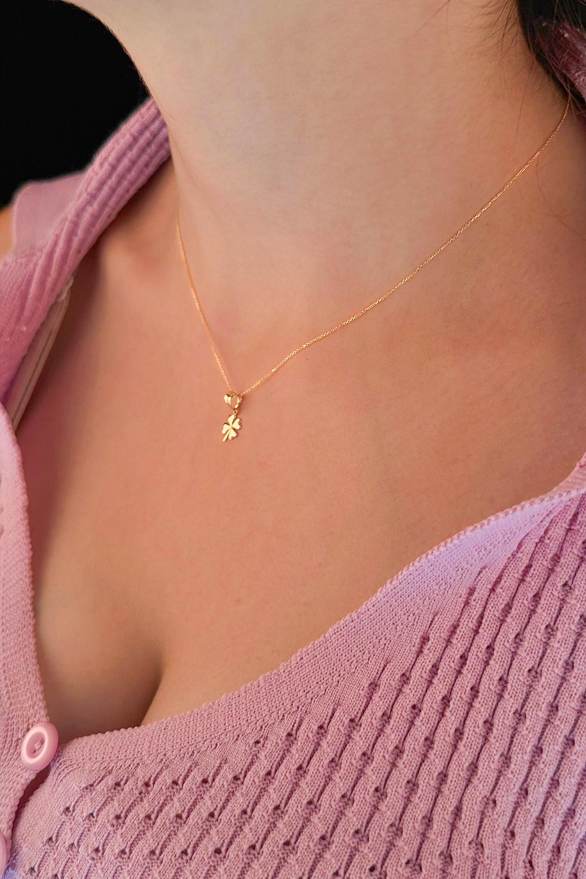 14K Gold Cable Clover Necklace
