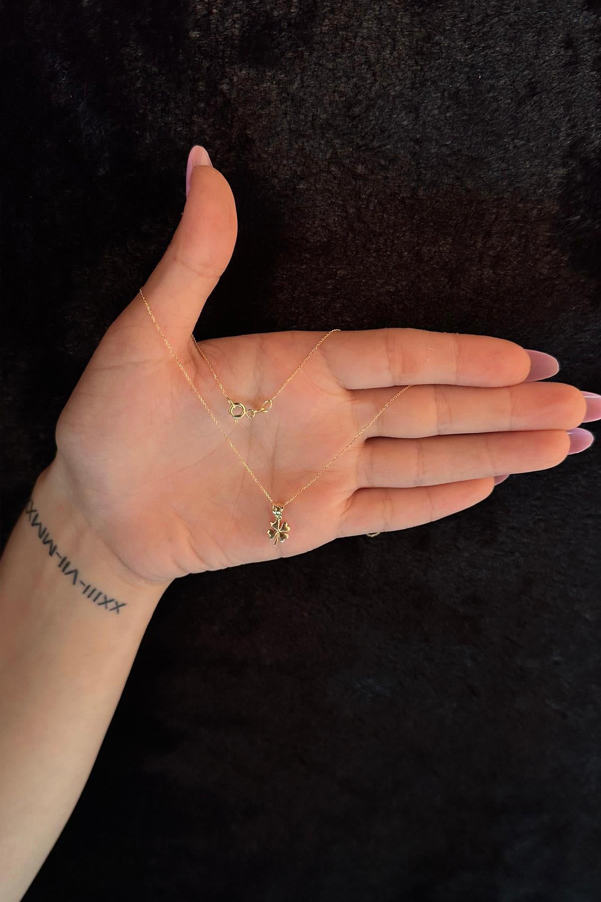 14K Gold Cable Clover Necklace