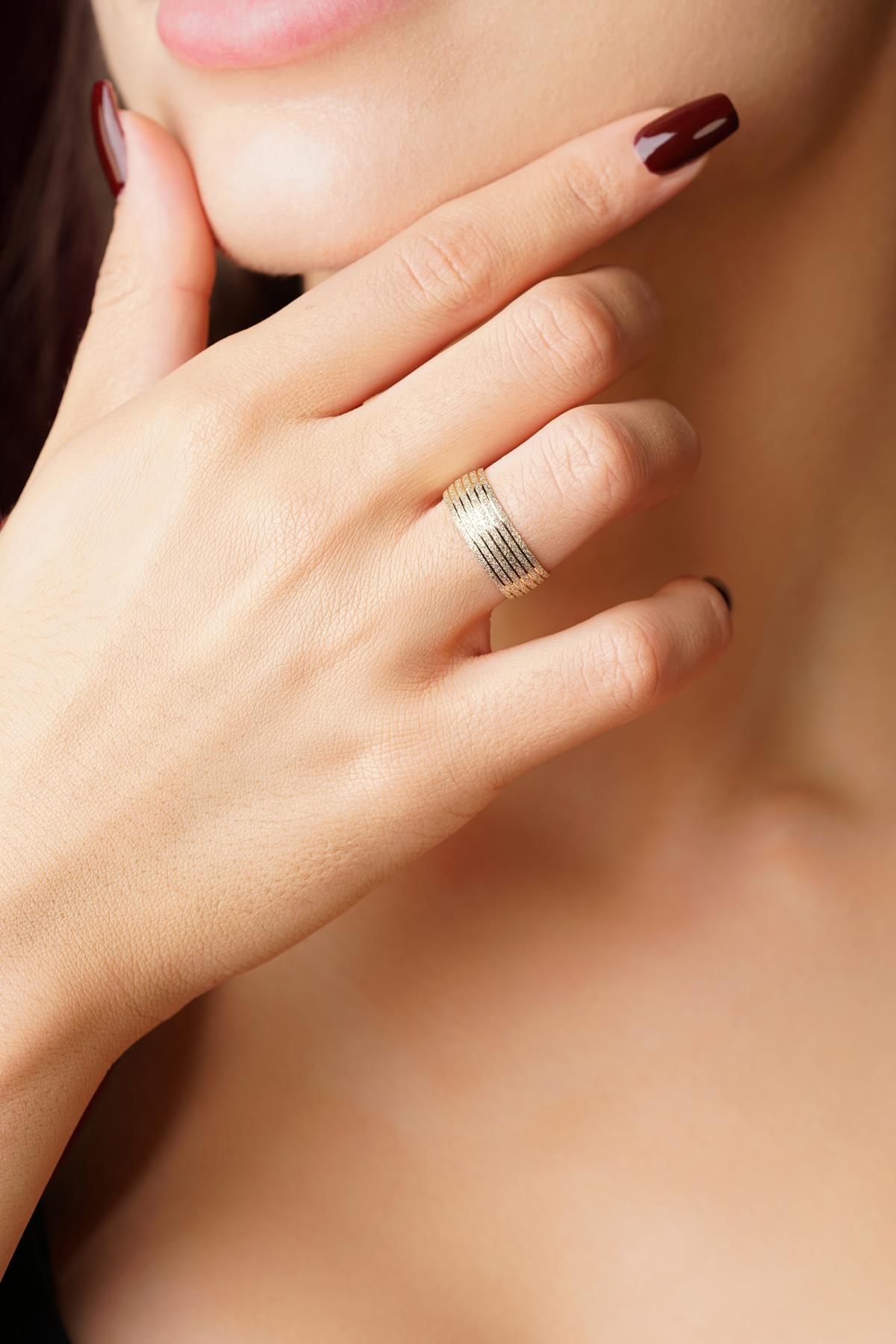 14K Gold Cara Wedding Band