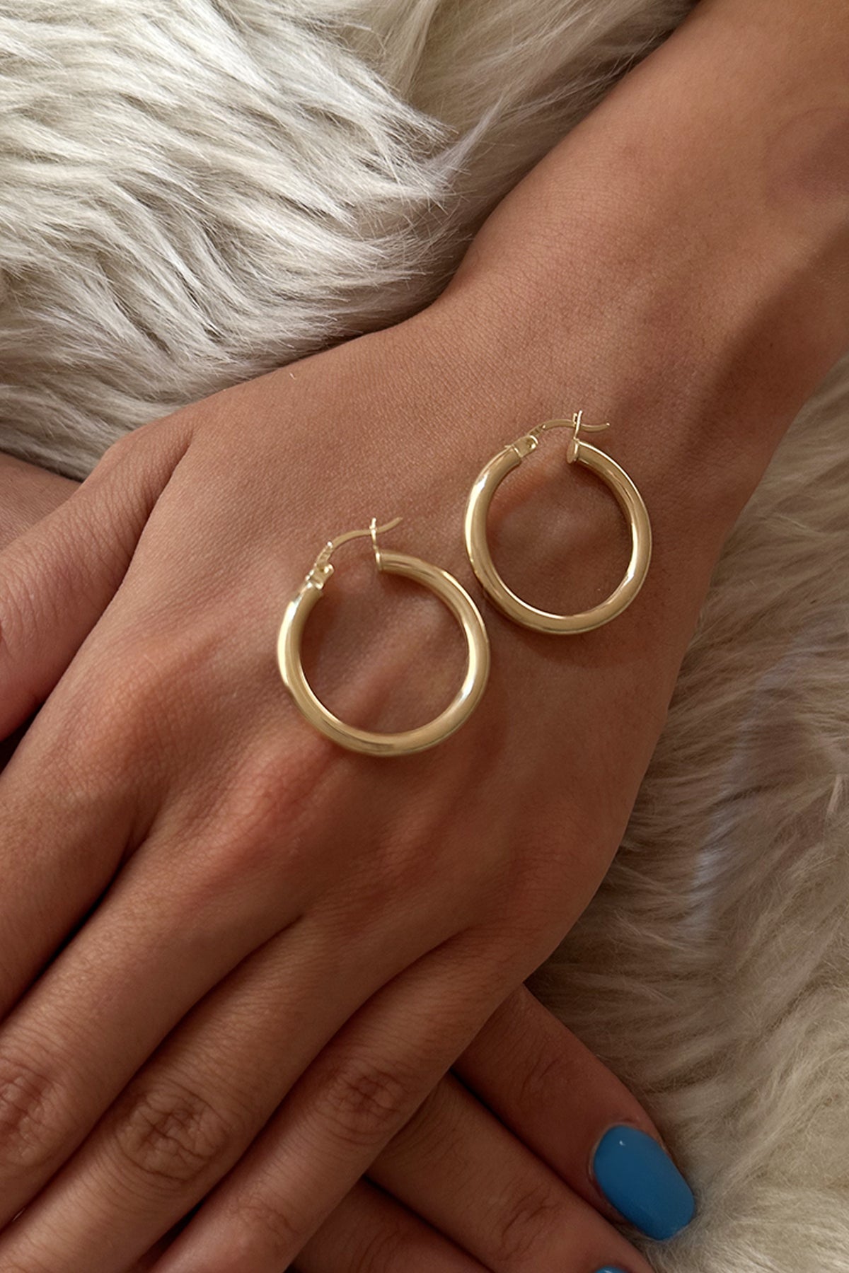 14K Gold Chunky Tube Earrings 1