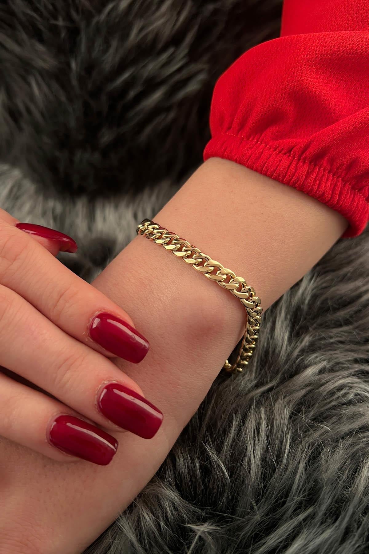 14K Gold Classic Curb Chain Bracelet