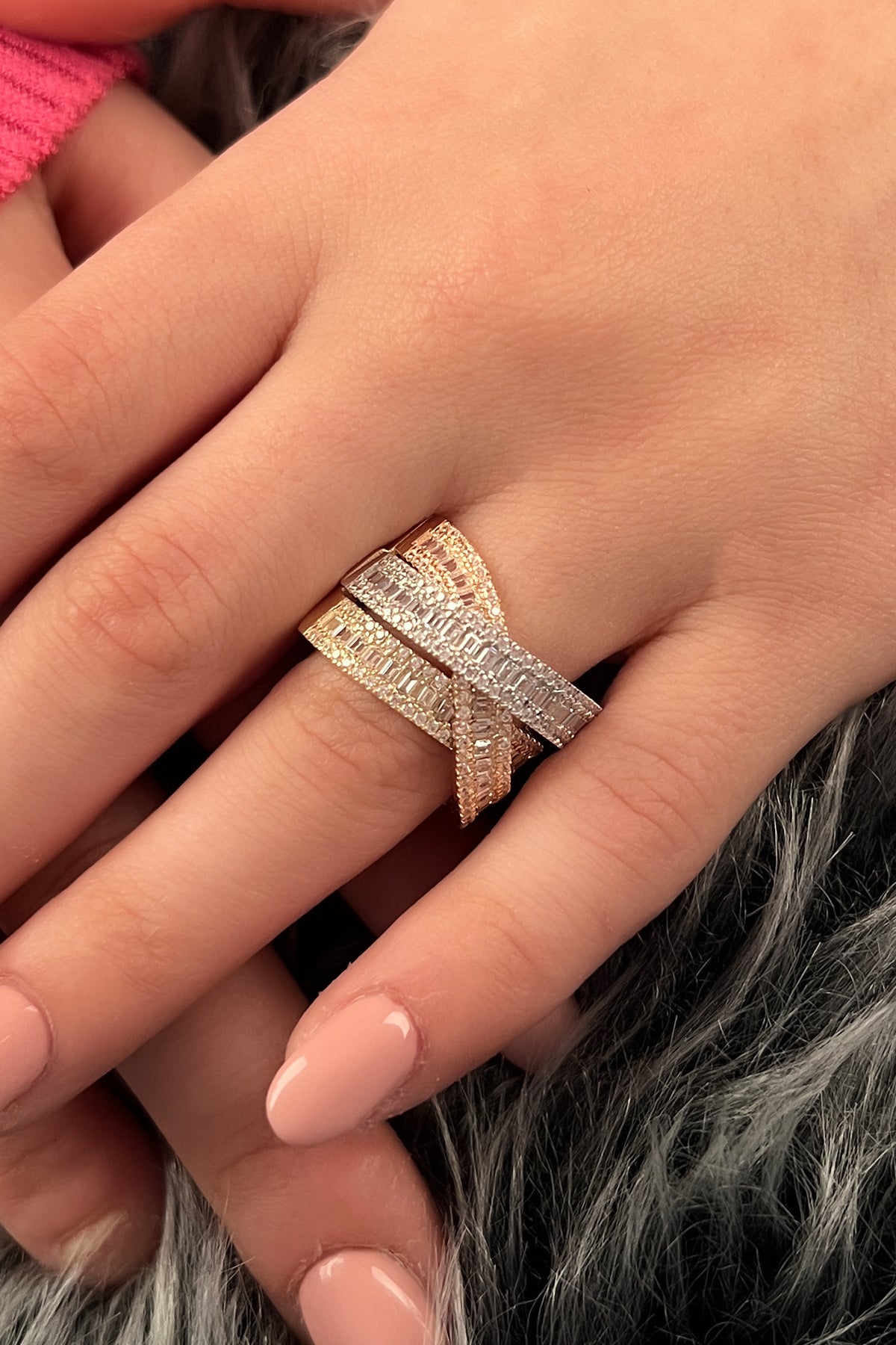 14K Gold Coloured Cross Spiral Gold  Ring