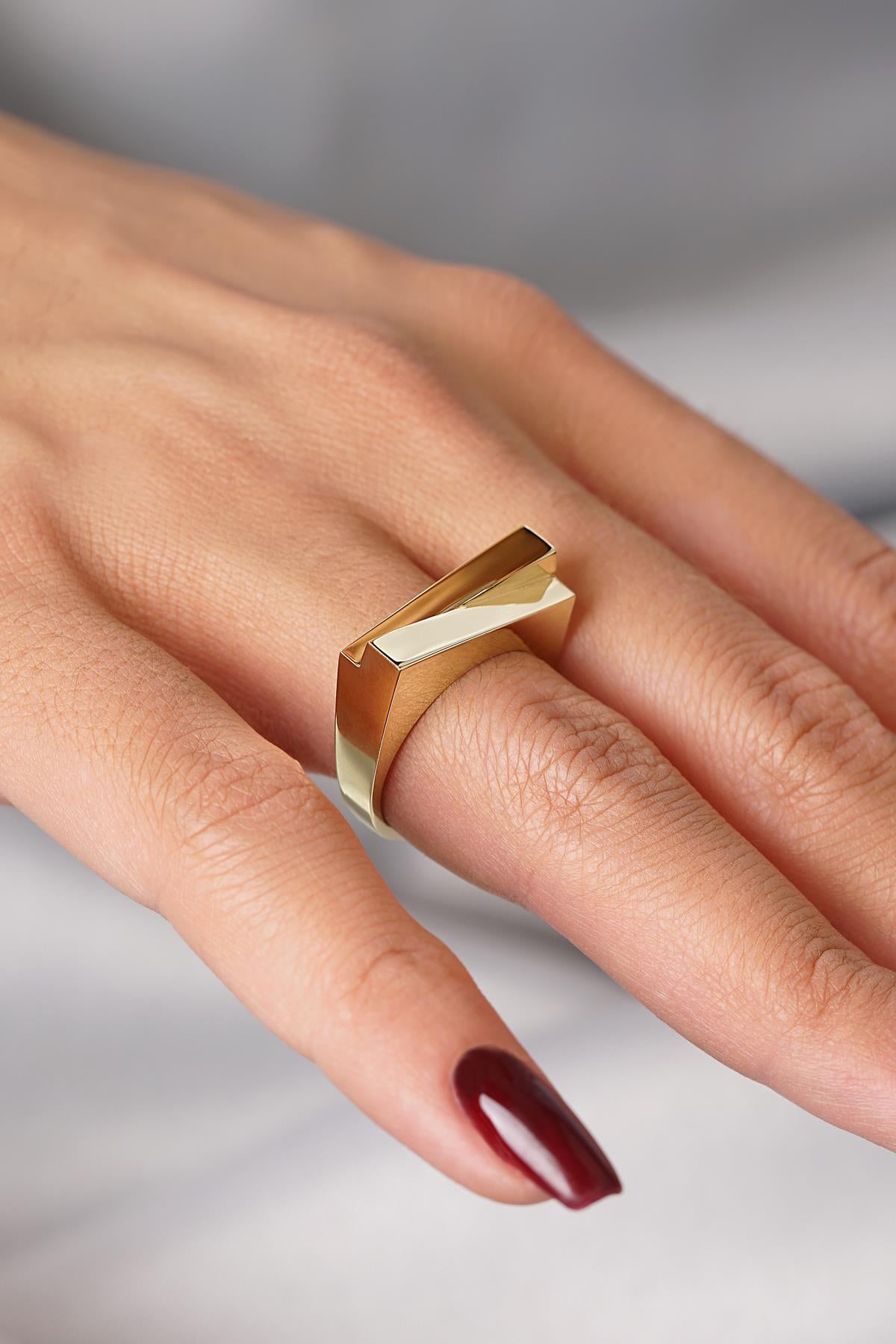 14K Gold Criss-Cross X-Ring