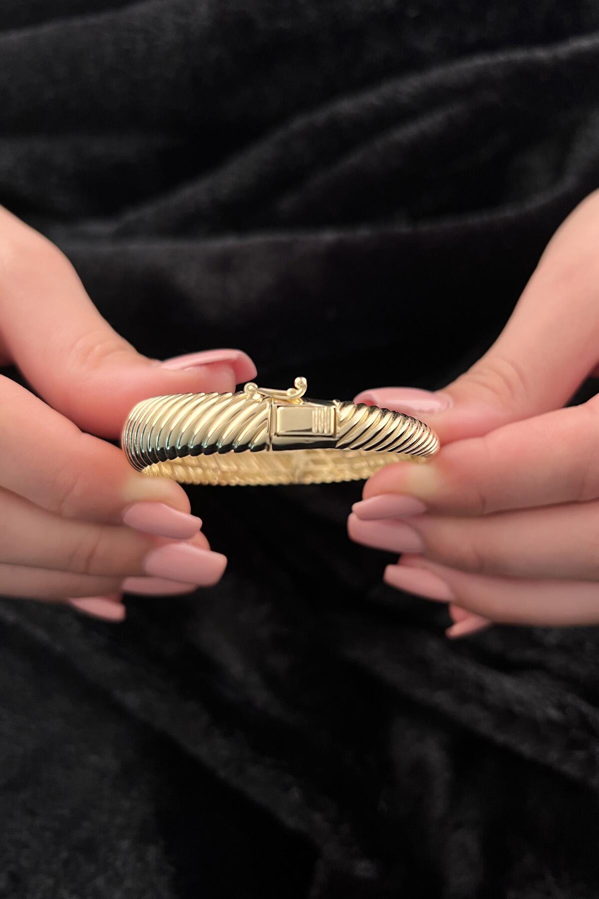 14K Gold Croissant Cuff Bracelet