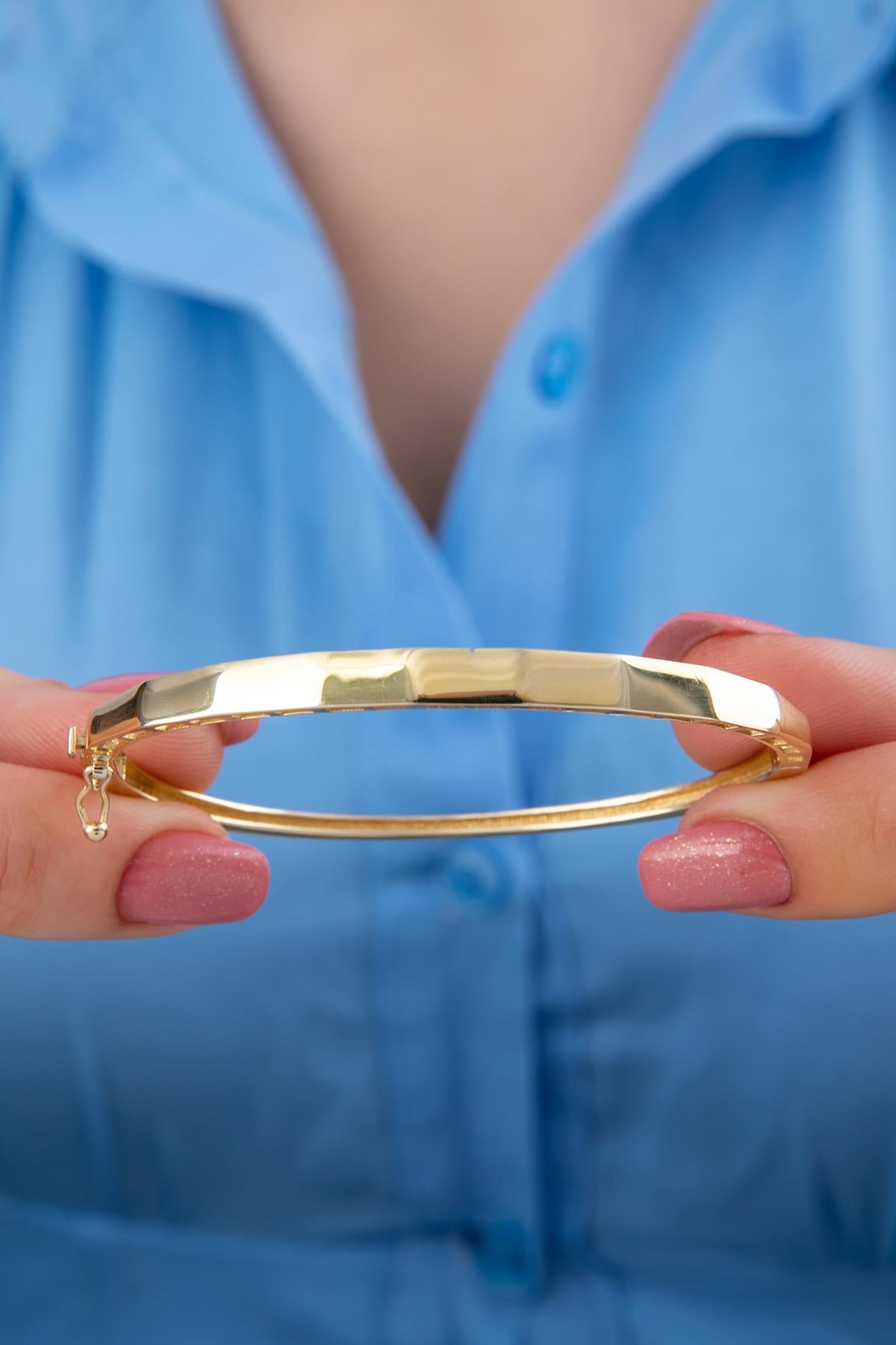 14K Gold Cube Bangle