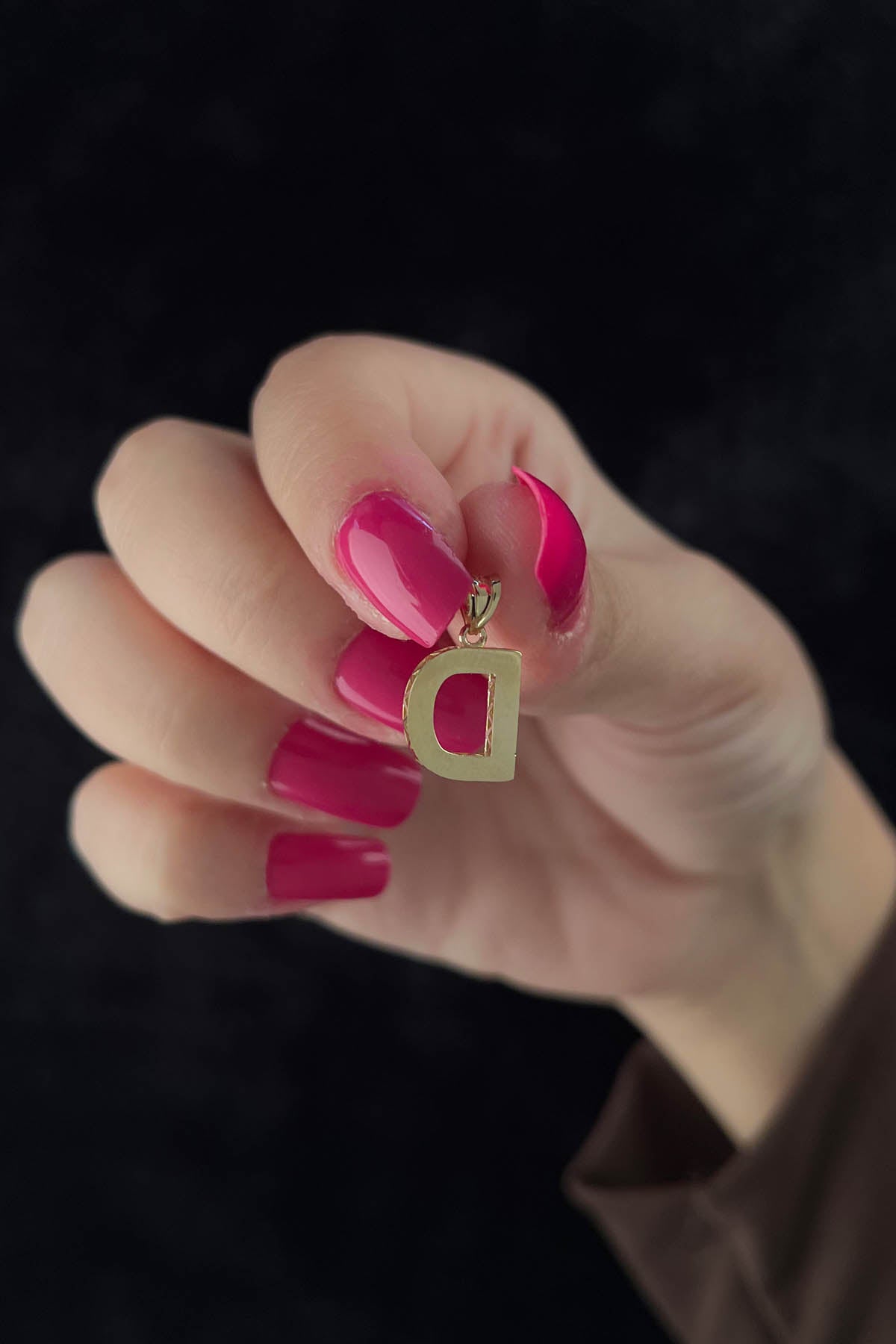 14K Gold D Letter Mini Shine Pendant