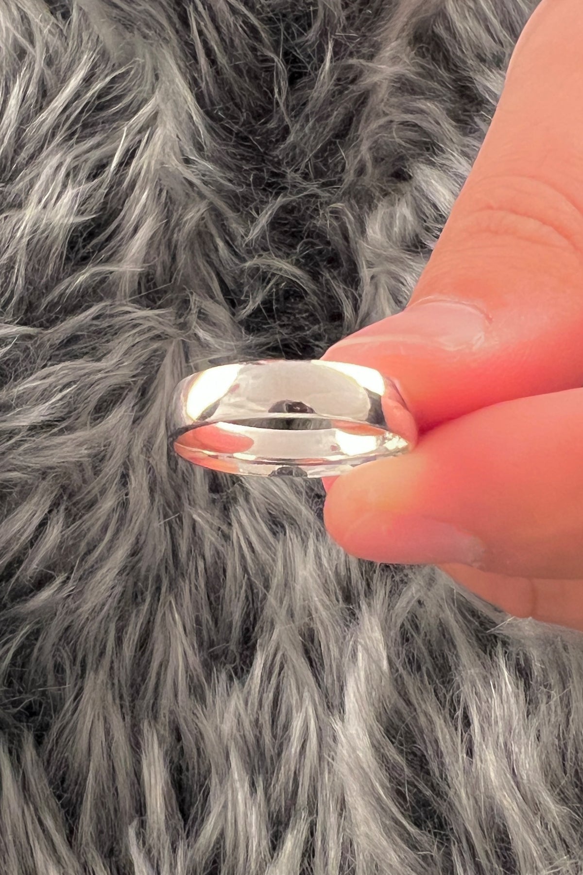 14K Gold D Shape Man Wedding Ring  0.196 inch